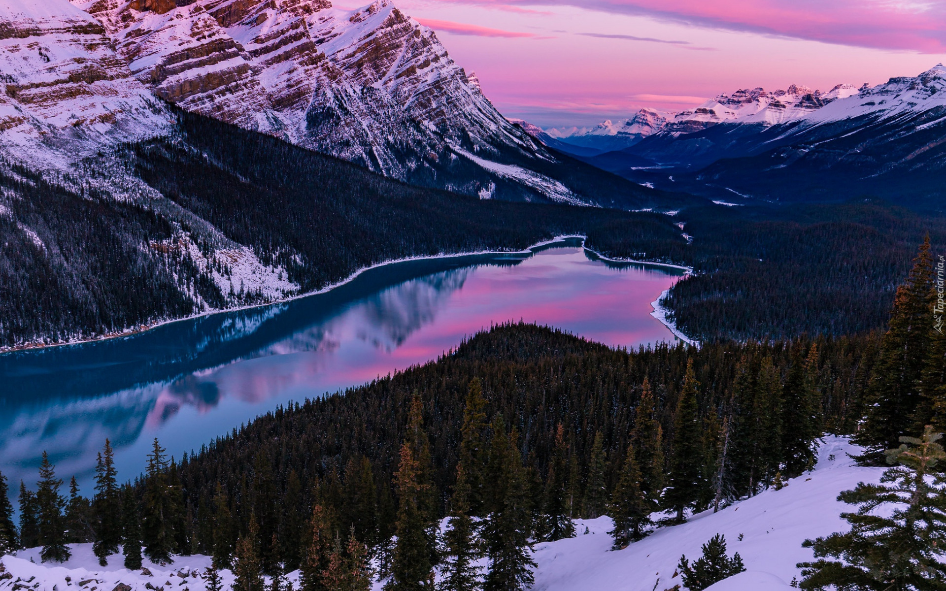 Park Narodowy Banff, Jezioro, Peyto Lake, Góry, Canadian Rockies, Lasy, Chmury, Śnieg, Zima, Poranek, Wschód słońca, Alberta, Kanada