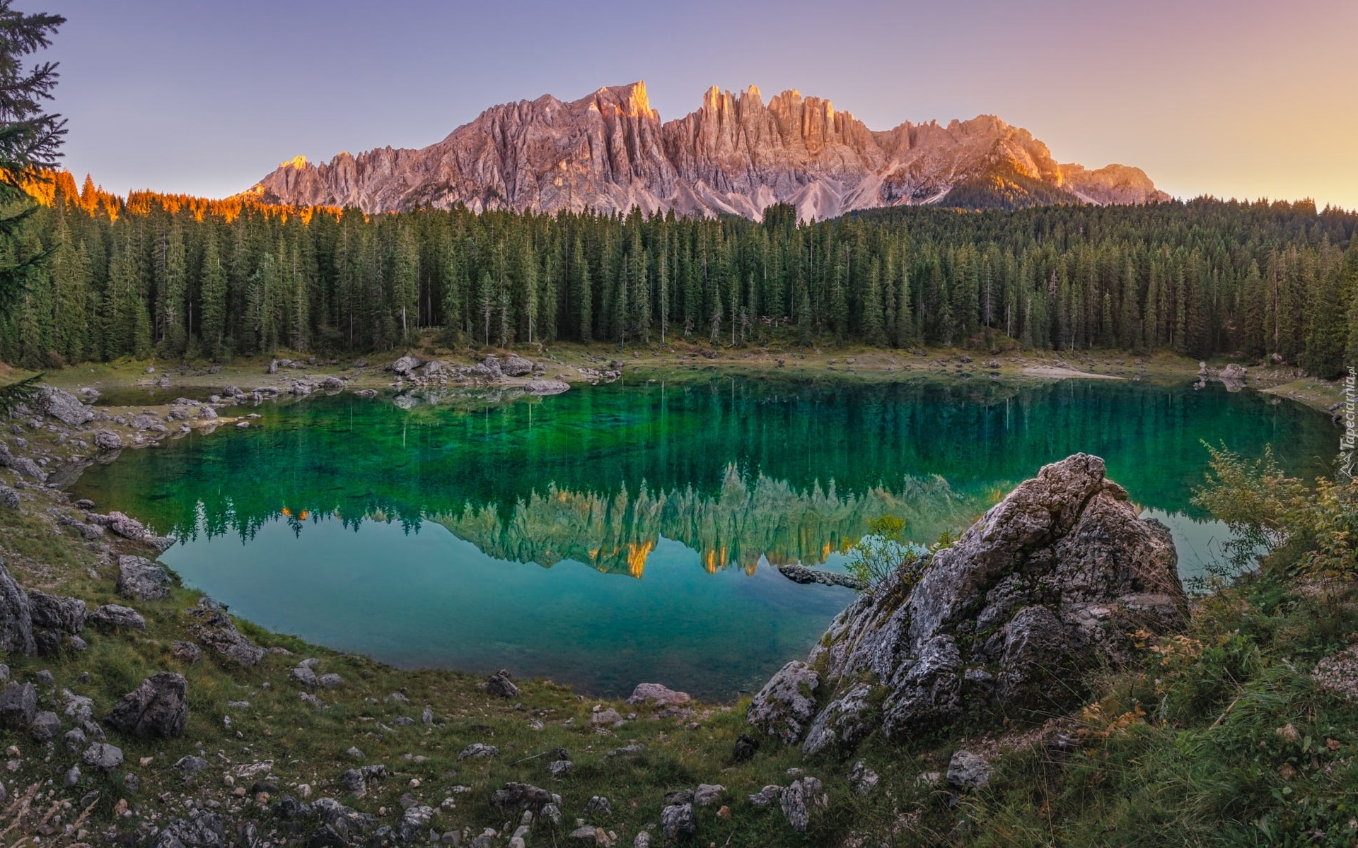 Jezioro, Lago Karersee, Carezza, Góry, Dolomity, Las, Drzewa, Odbicie, Południowy Tyrol, Włochy