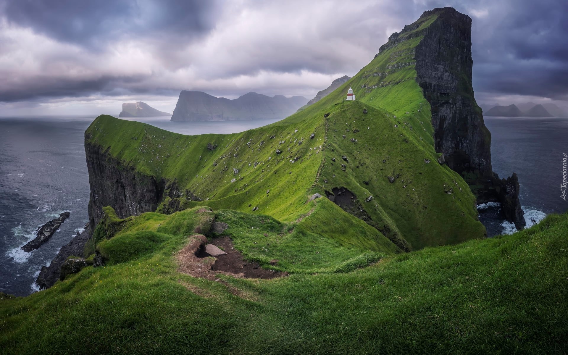 Dania, Wyspy Owcze, Wyspa Kalsoy, Góry, Latarnia morska, Kallur Lighthouse, Morze