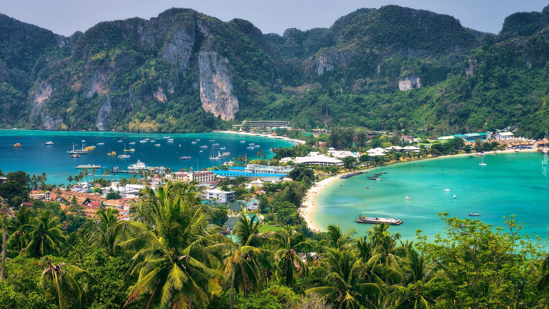 Tajlandia, Wyspa, Koh Phi Phi, Góry, Morze, Zatoki, Plaża, Palmy, Łódki
