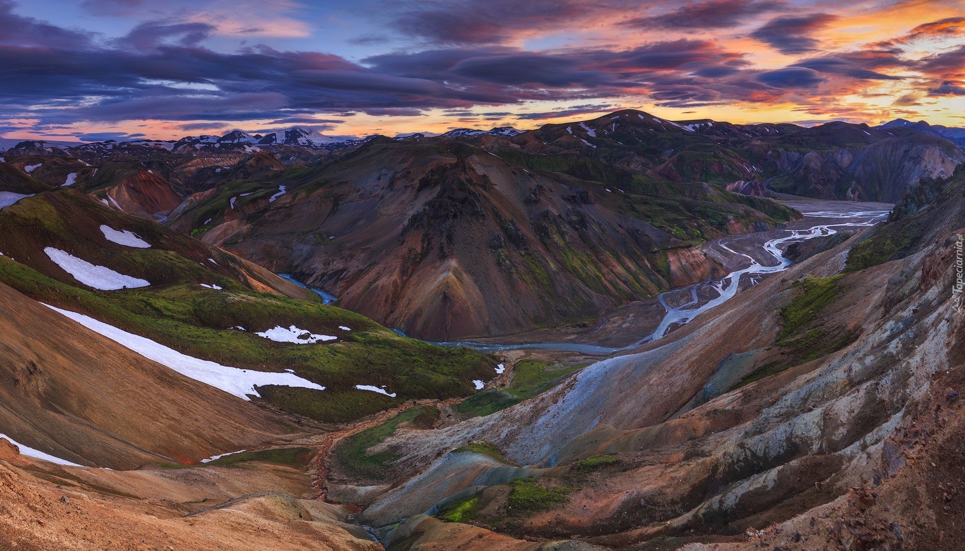 Islandia, Góry Landmannalaugar, Tęczowe Góry, Skały ryolitowe, Zachód Słońca, Rzeka, Chmury