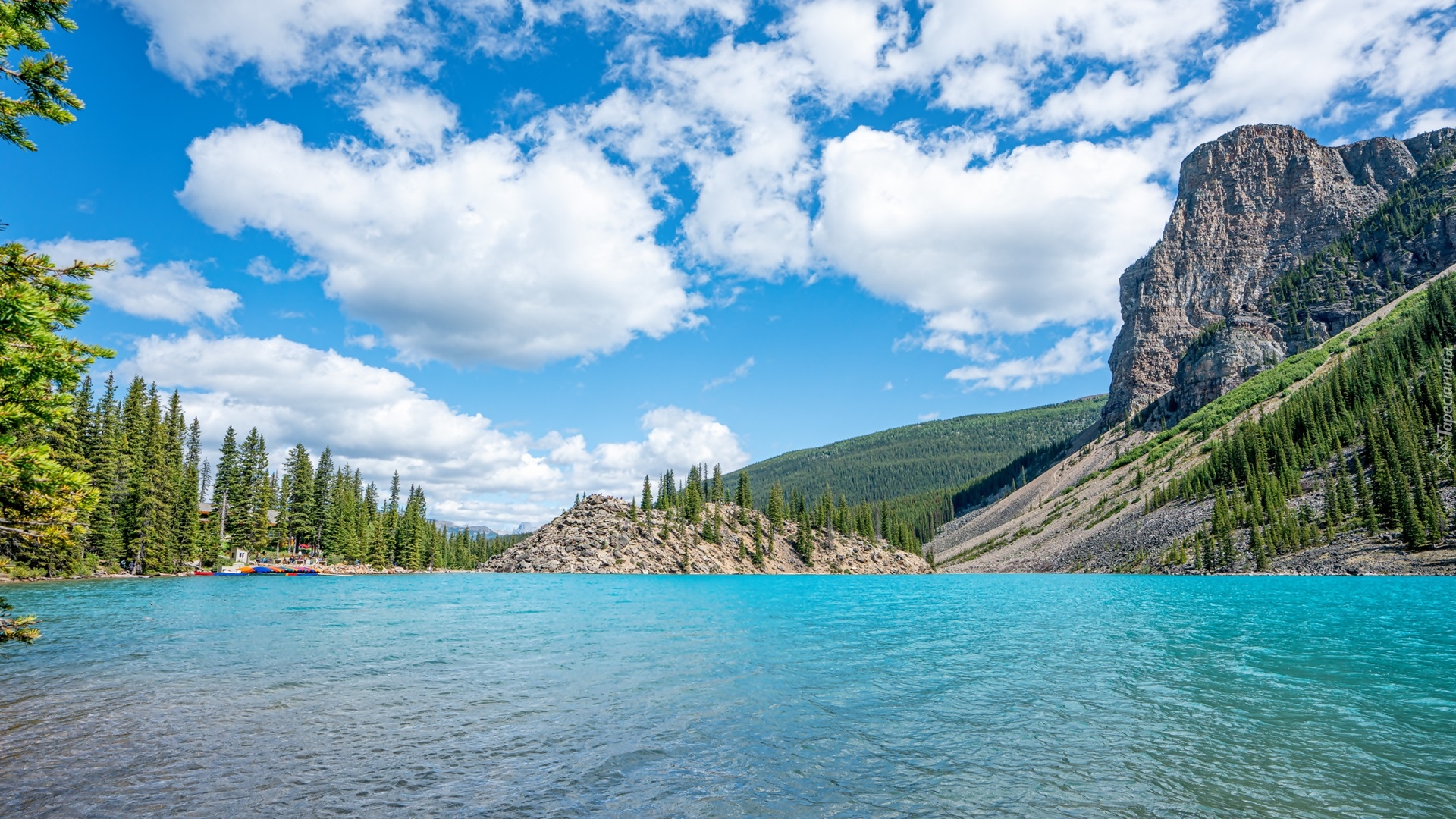 Park Narodowy Banff, Góry, Jezioro Moraine, Drzewa, Chmury, Prowincja Alberta, Kanada