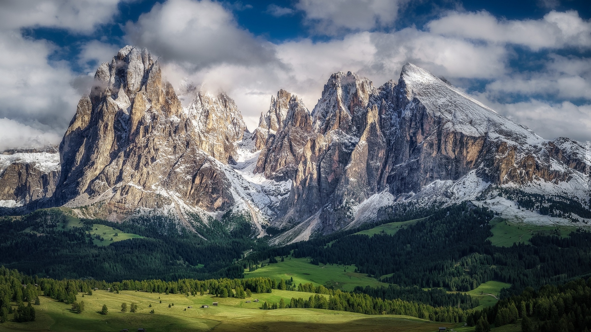 Włochy, Dolomity, Góry Sassolungo, Dolina Val Gardena