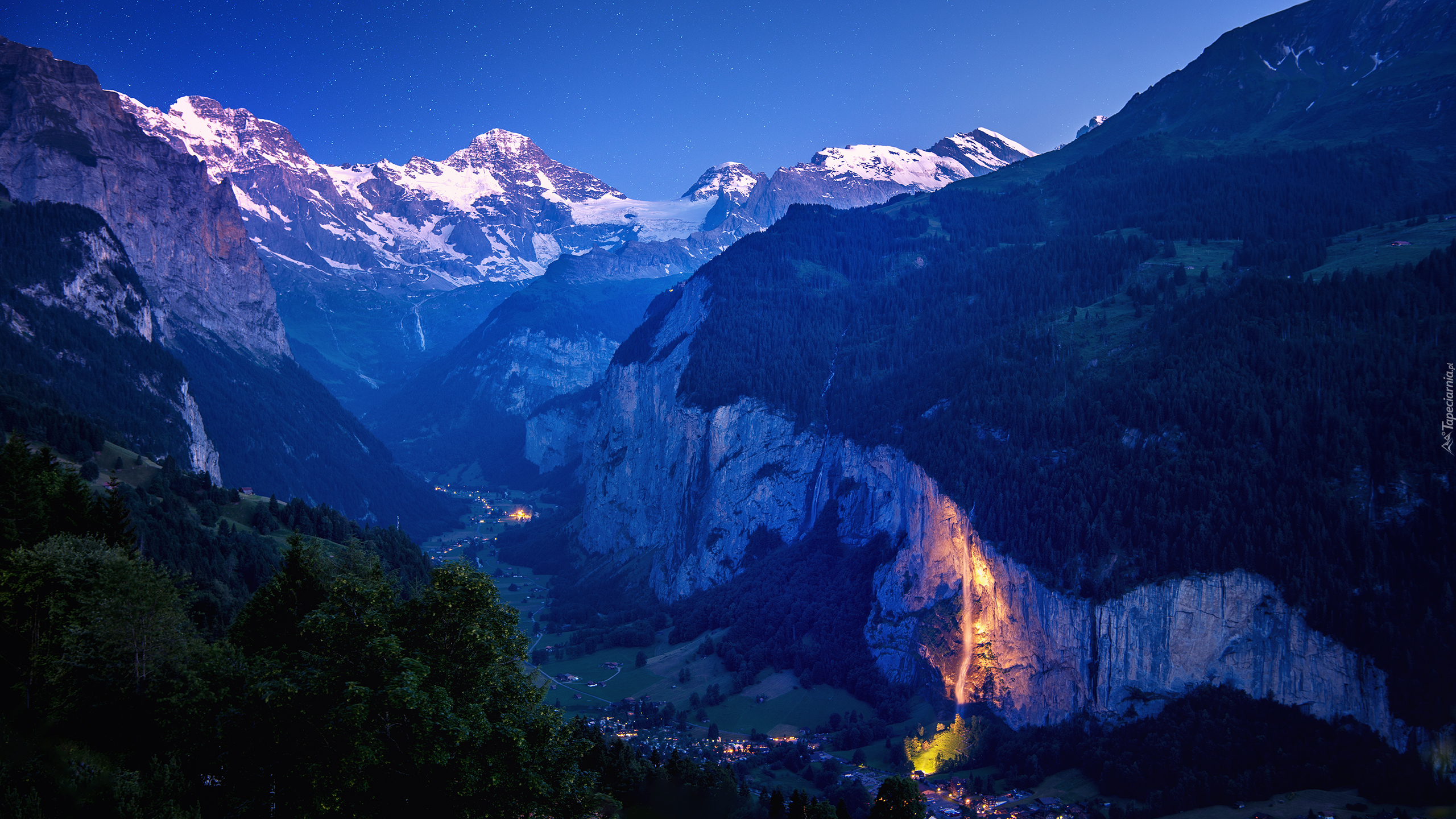 Szwajcaria, Kanton Berno, Dolina Lauterbrunnental, Wodospad Staubbachfall