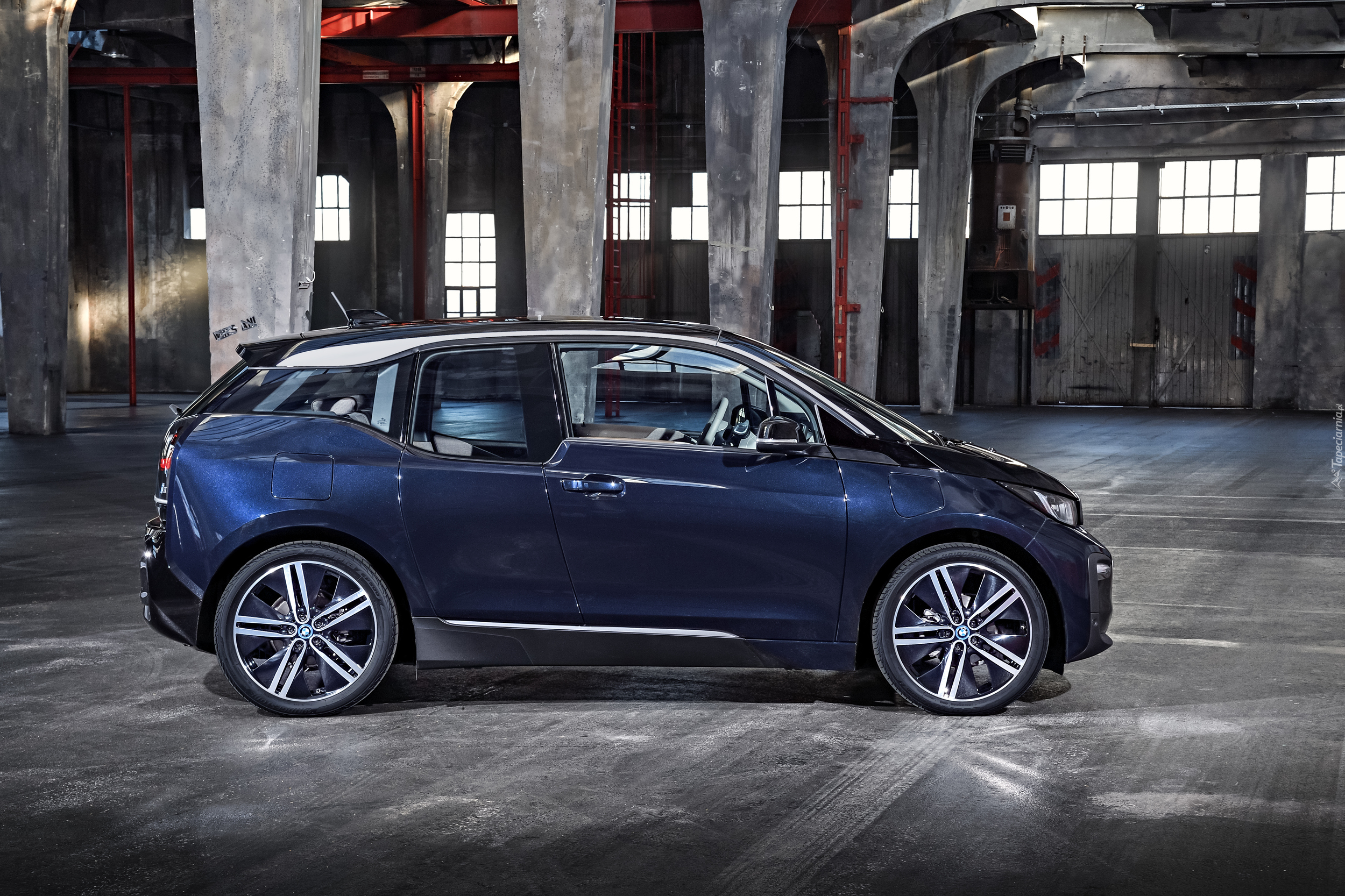 Granatowe, BMW i3