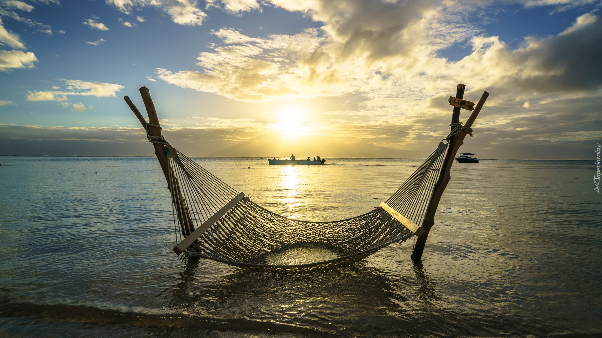 Morze, Zachód słońca, Łódki, Hamak, Plaża, Le Morne Beach, Brabant, Mauritius