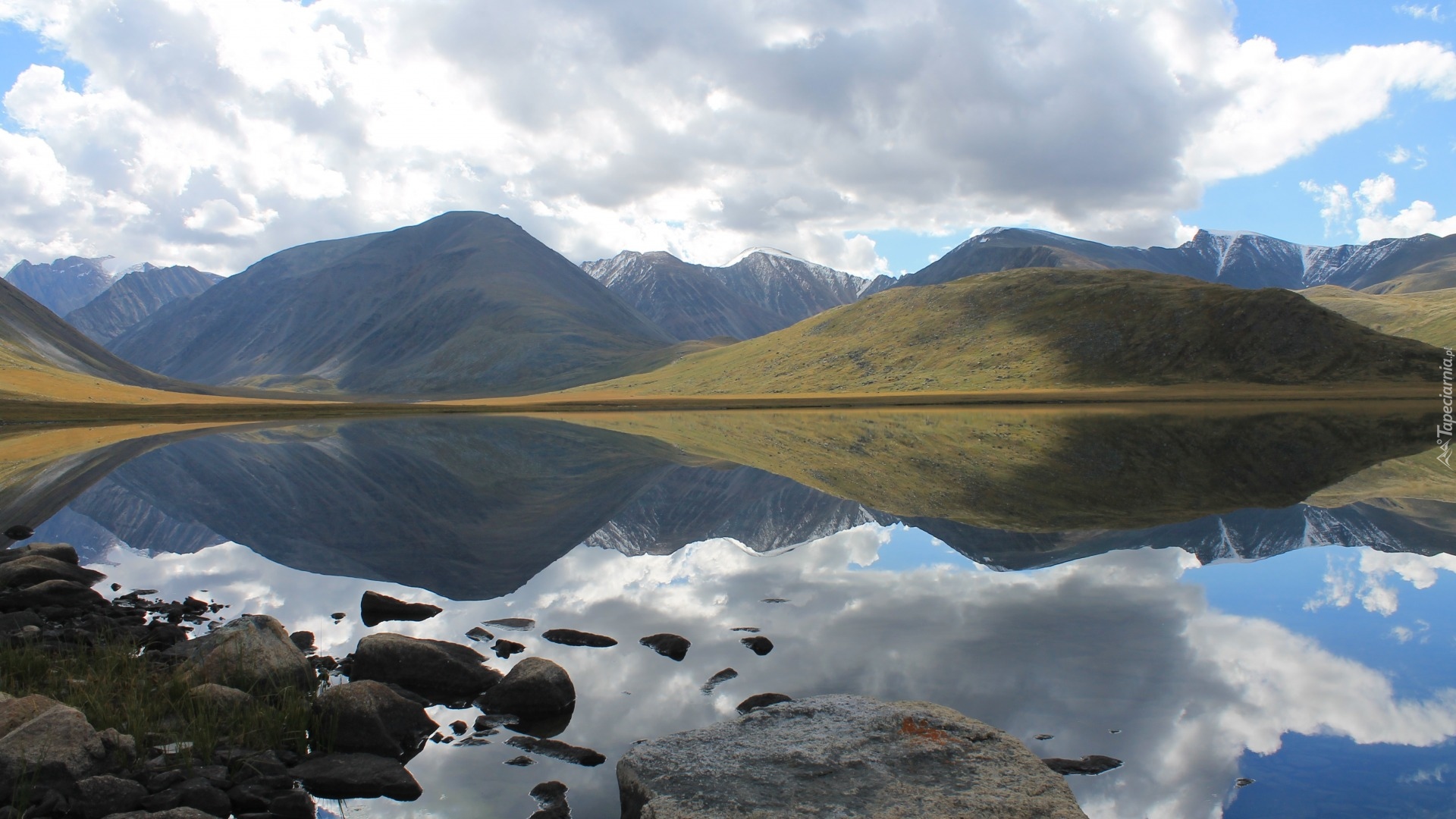 Szkocja, Highlands, Góry, Jezioro, Niebo, Odbicie, Kamienie