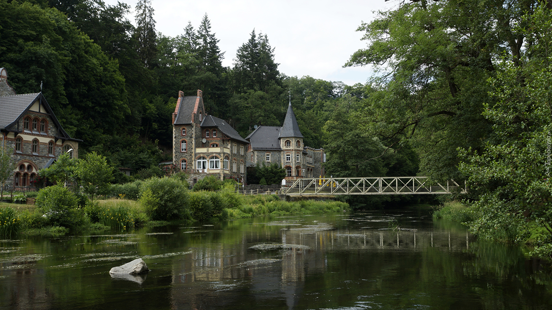 Hotel Bodeblick, Treseburg, Saksonia-Anhalt, Niemcy, Rzeka, Most, Domy, Drzewa, Roslinność