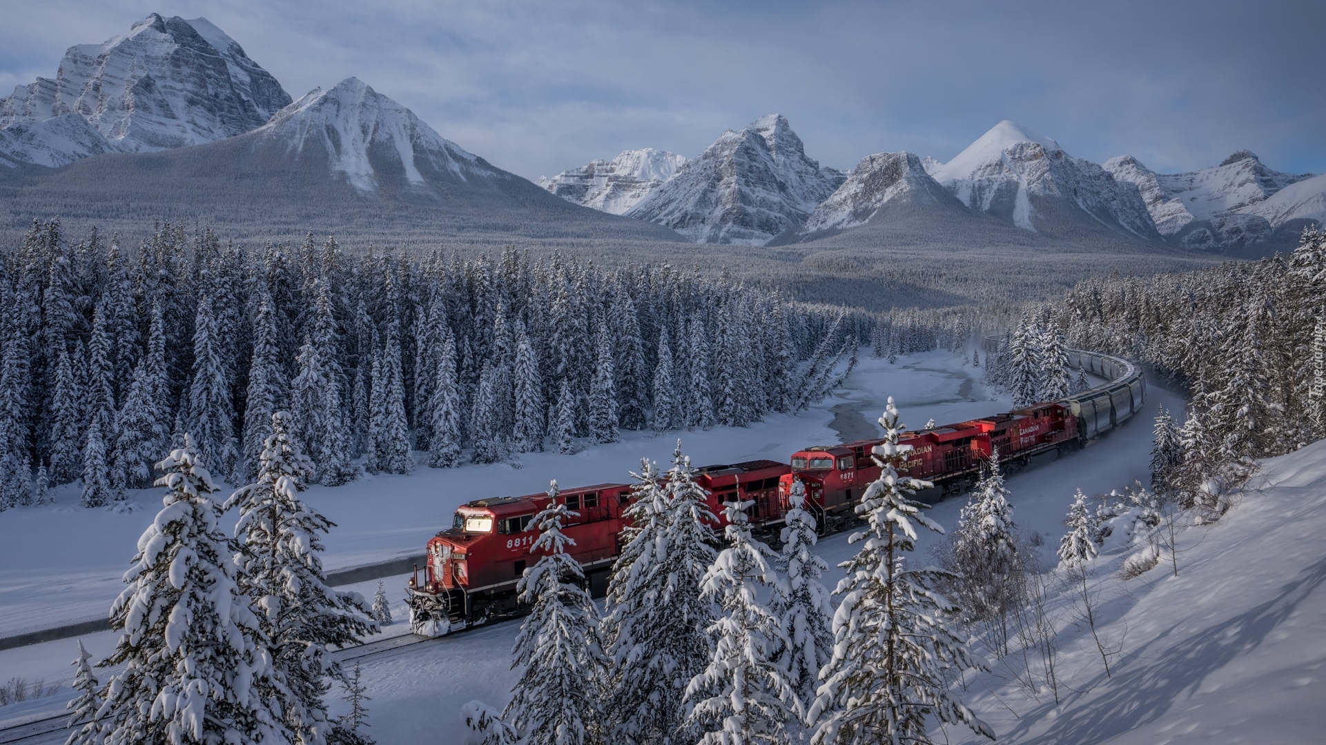 Park Narodowy Banff, Góry Skaliste, Rzeka, Bow River, Pociąg, Drzewa, Lasy, Śnieg, Zima, Alberta, Kanada