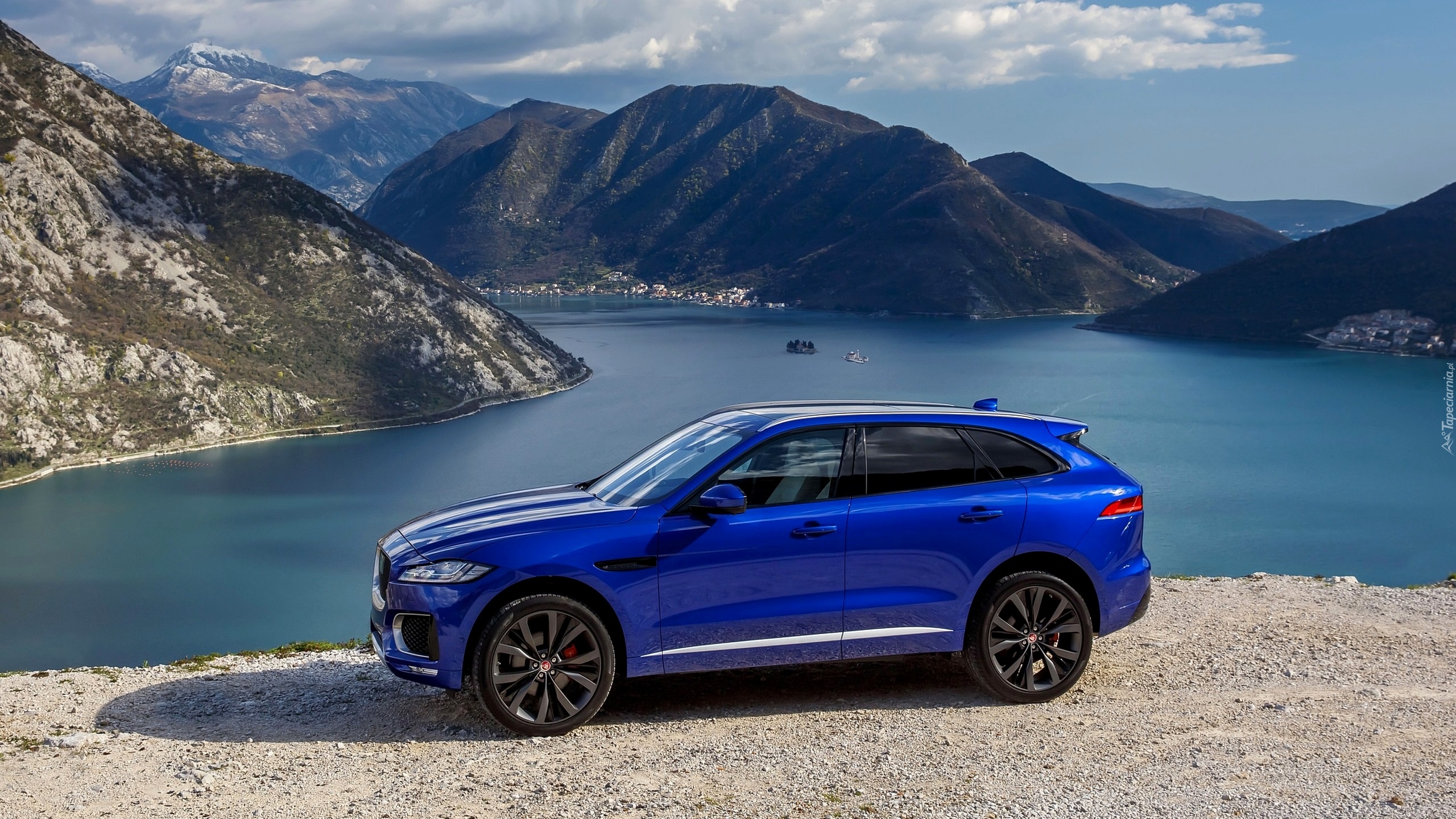 Jaguar F-Pace S, 2017, Góry
