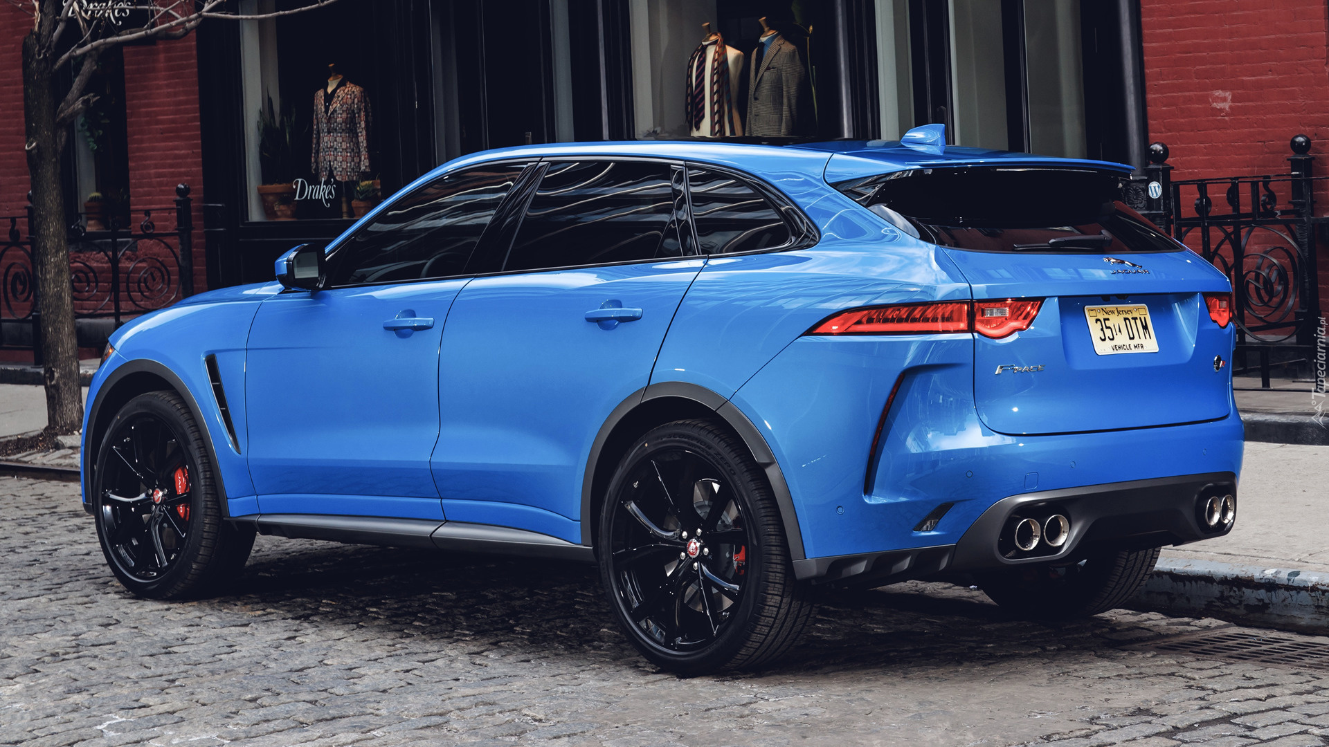 Jaguar F-Pace SVR