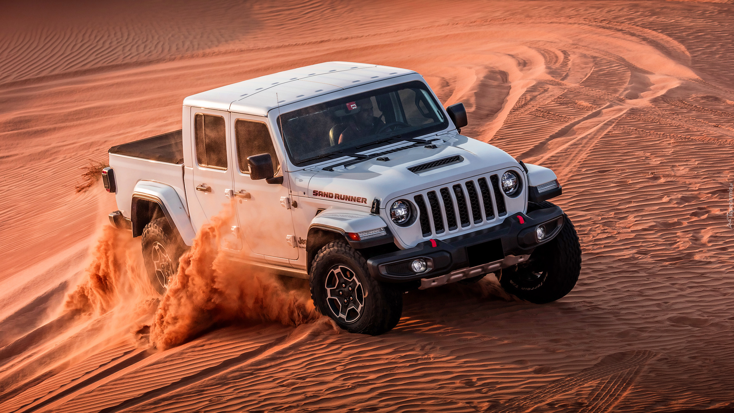 Jeep Gladiator Sand Runner