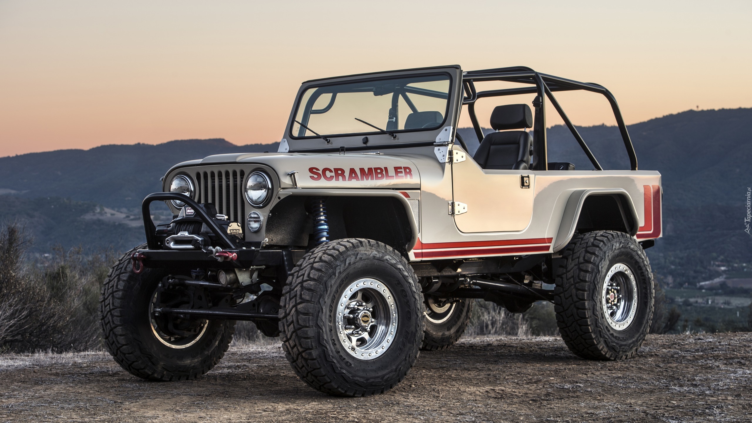 Jeep Scrambler CJ-8 SUV