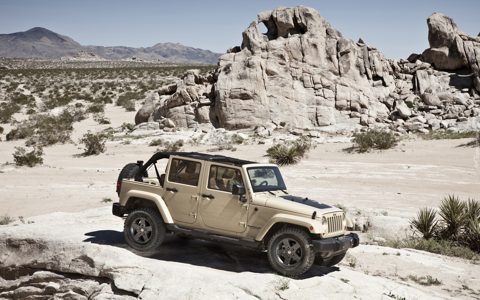 Jeep Wrangler Mojave, 2011