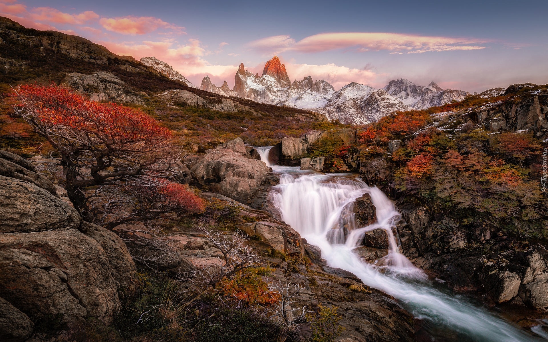 Argentyna, Patagonia, Góra, Fitz Roy, Rzeka, Kaskada, Jesień, Roślinność, Skały