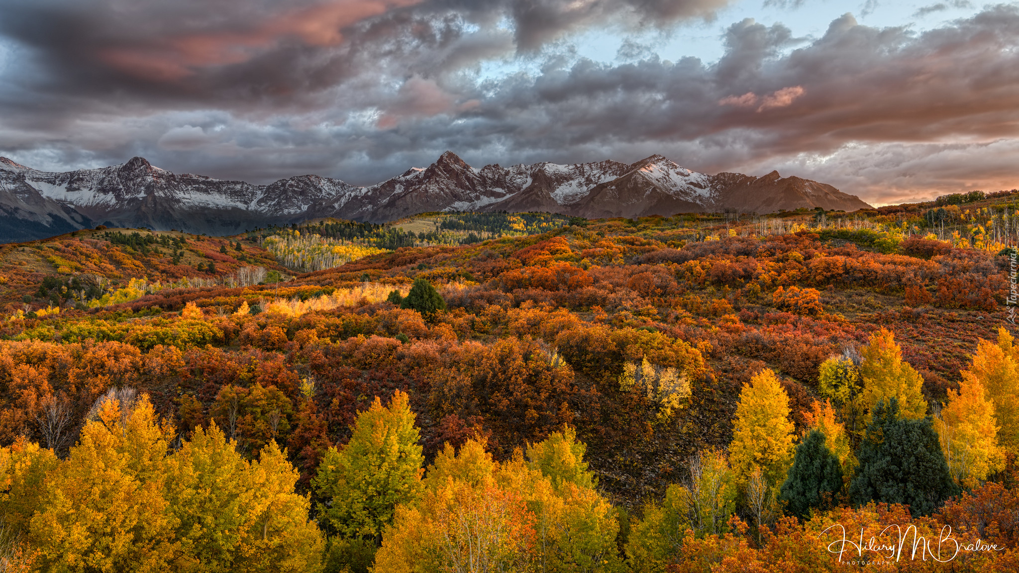 Góry, San Juan Mountains, Jesień, Drzewa, Niebo, Chmury, Kolorado, Stany Zjednoczone