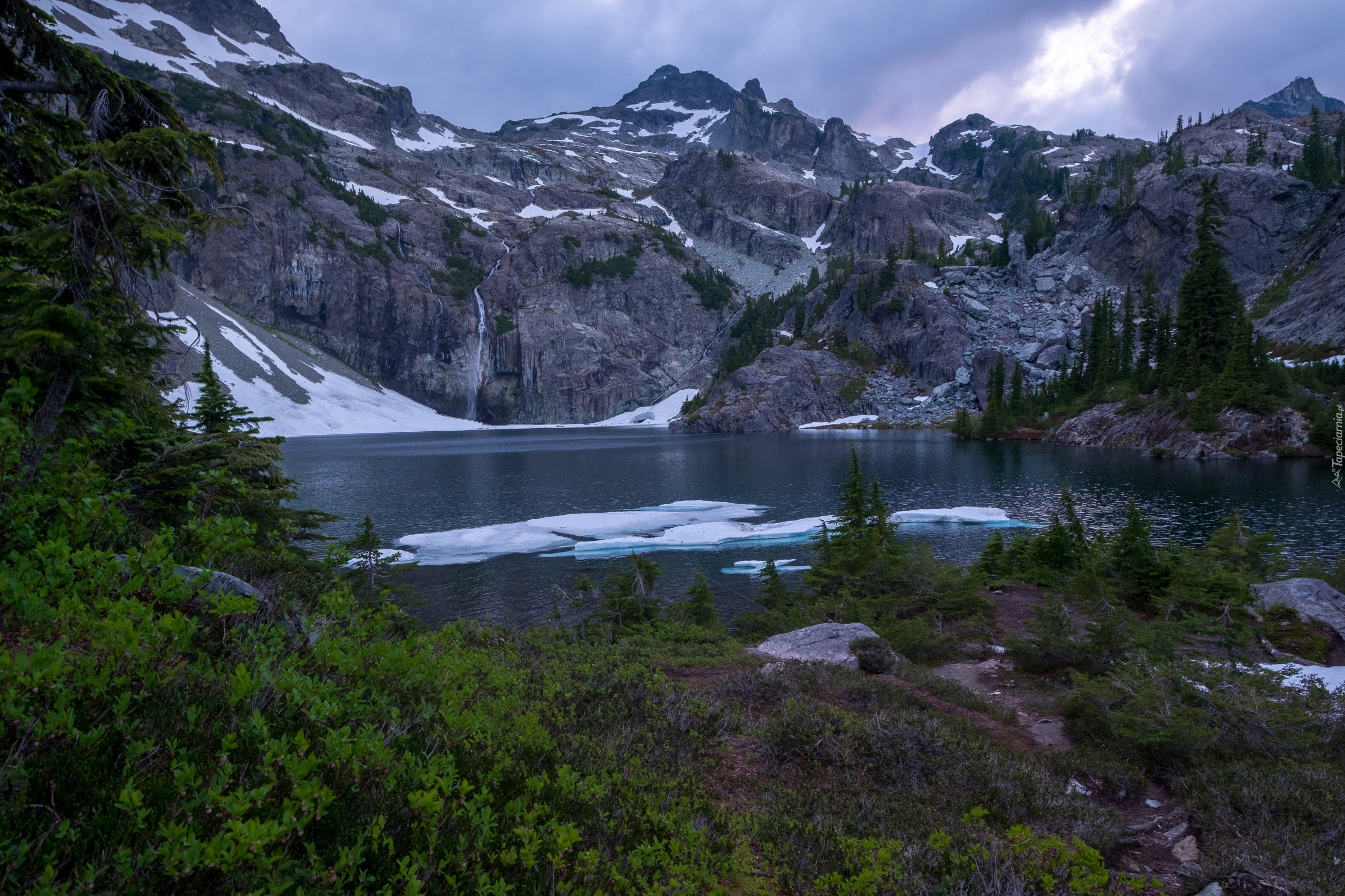  Jezioro Cyclone Lake, Stan Utah, Stany Zjednoczone, Góry, Roślinność, Śnieg