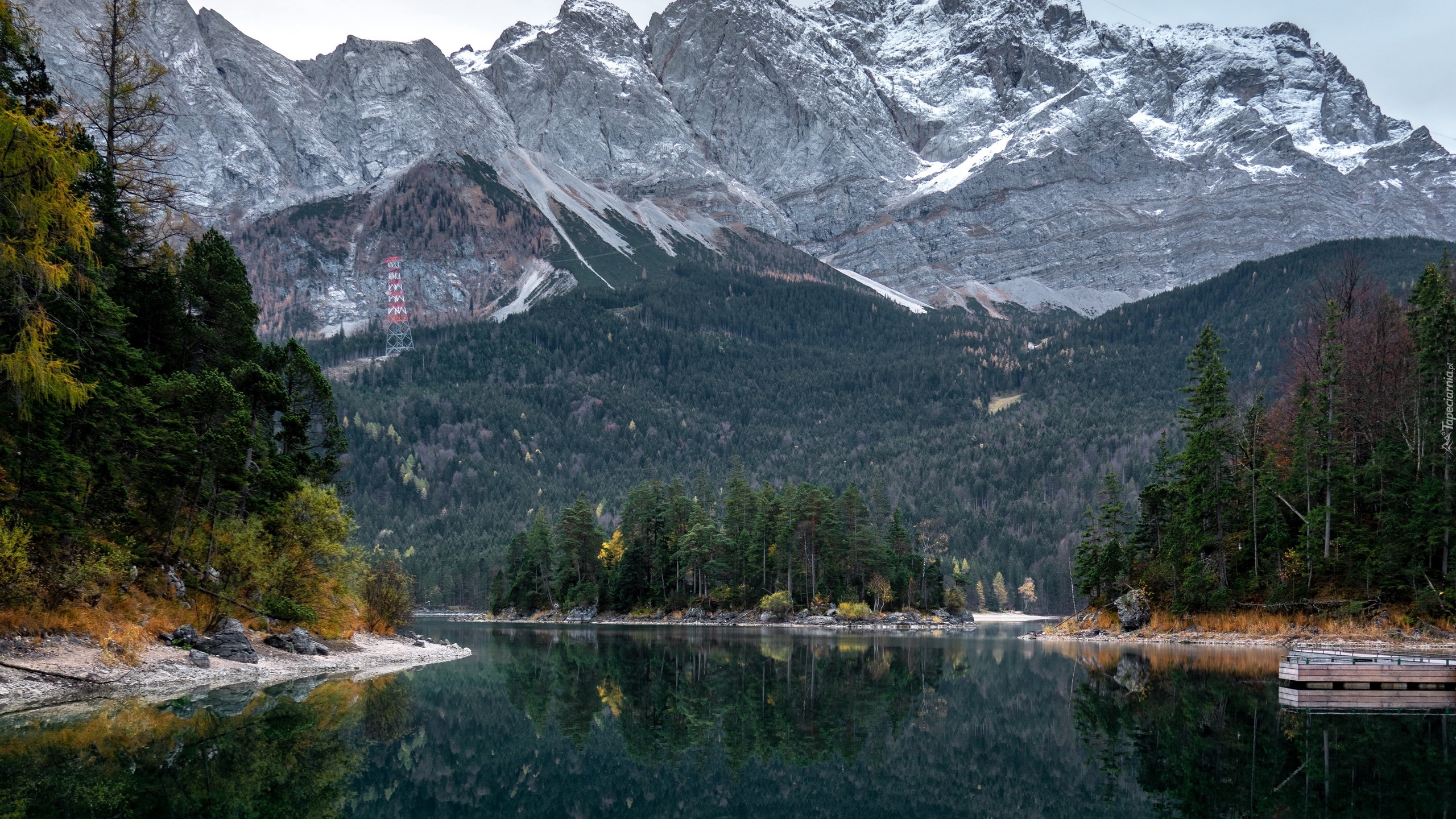 Jezioro Eibsee, Góry, Góra Zugspitze, Drzewa, Lasy, Bawaria, Niemcy