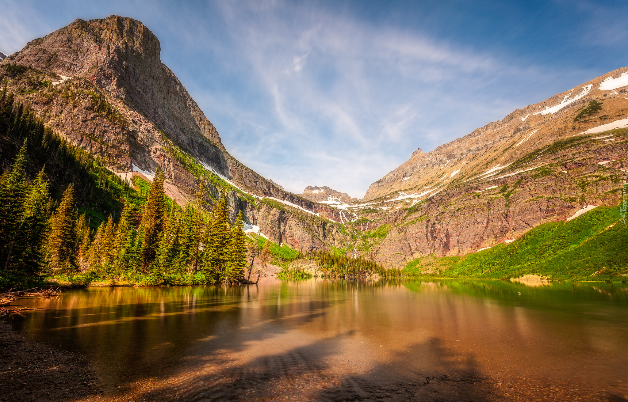 Góry, Jezioro Grinnell Lake, Drzewa, Błękitne, Niebo, Park Narodowy Glacier, Montana, Stany Zjednoczone