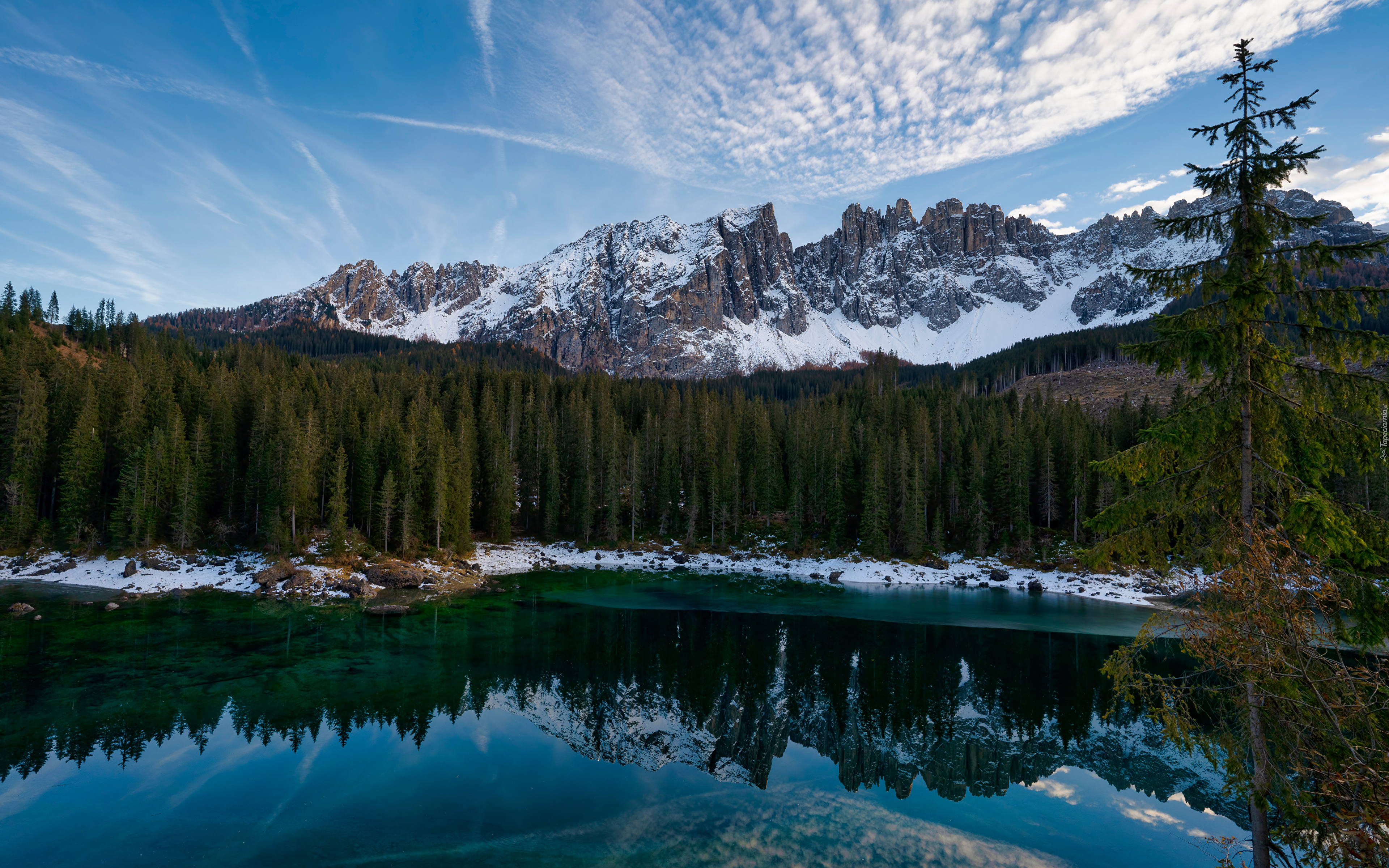 Włochy, Południowy Tyrol, Jezioro, Lago di Carezza, Góry Latemar, Las, Drzewa