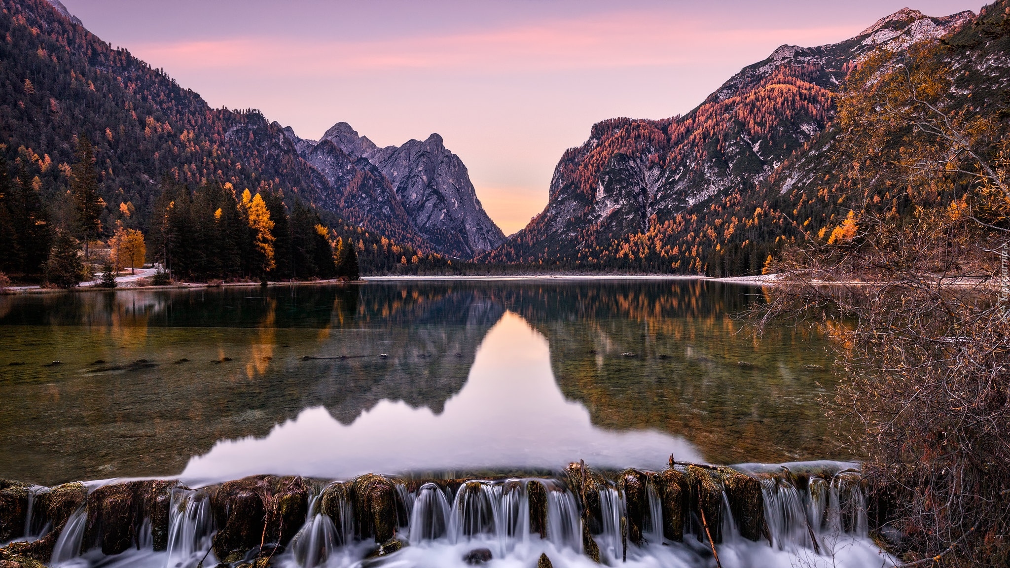 Góry, Dolomity, Jezioro, Lago di Dobbiaco, Toblacher See, Trentino, Włochy