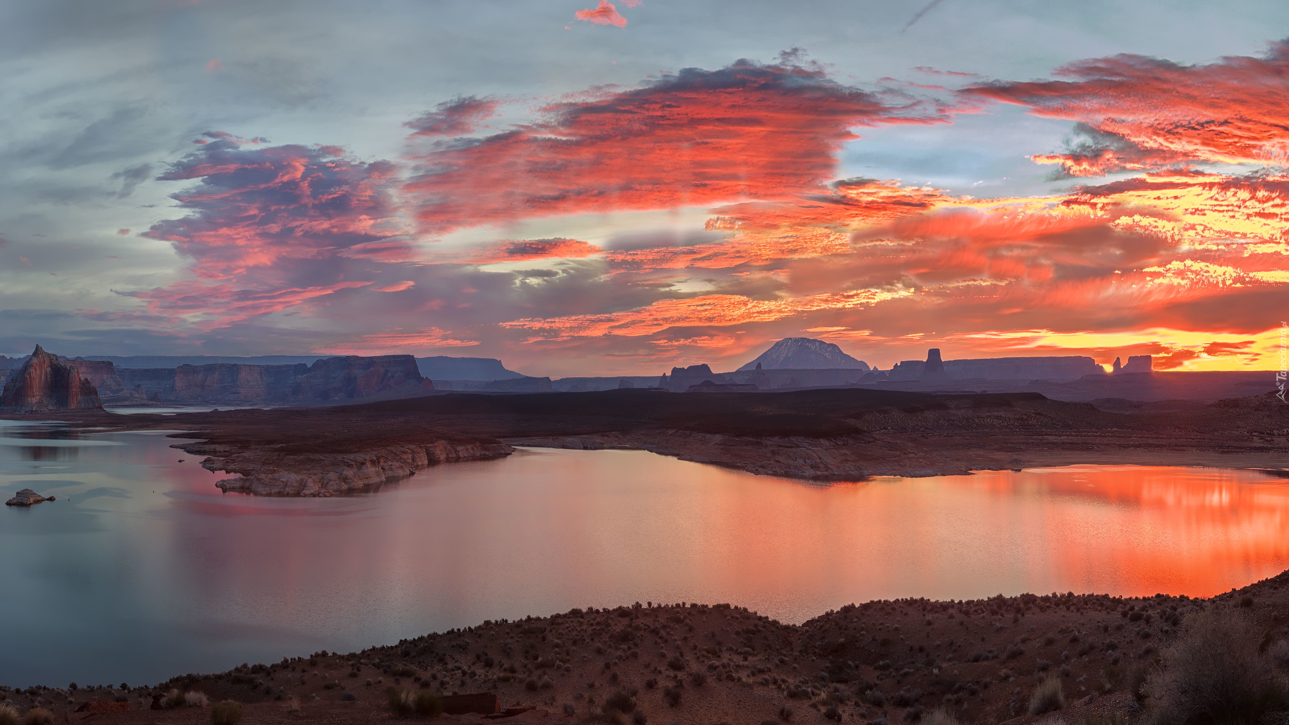 Jezioro, Lake Powell, Kanion, Glen Canyon, Skały, Wschód słońca, Arizona, Stany Zjednoczone