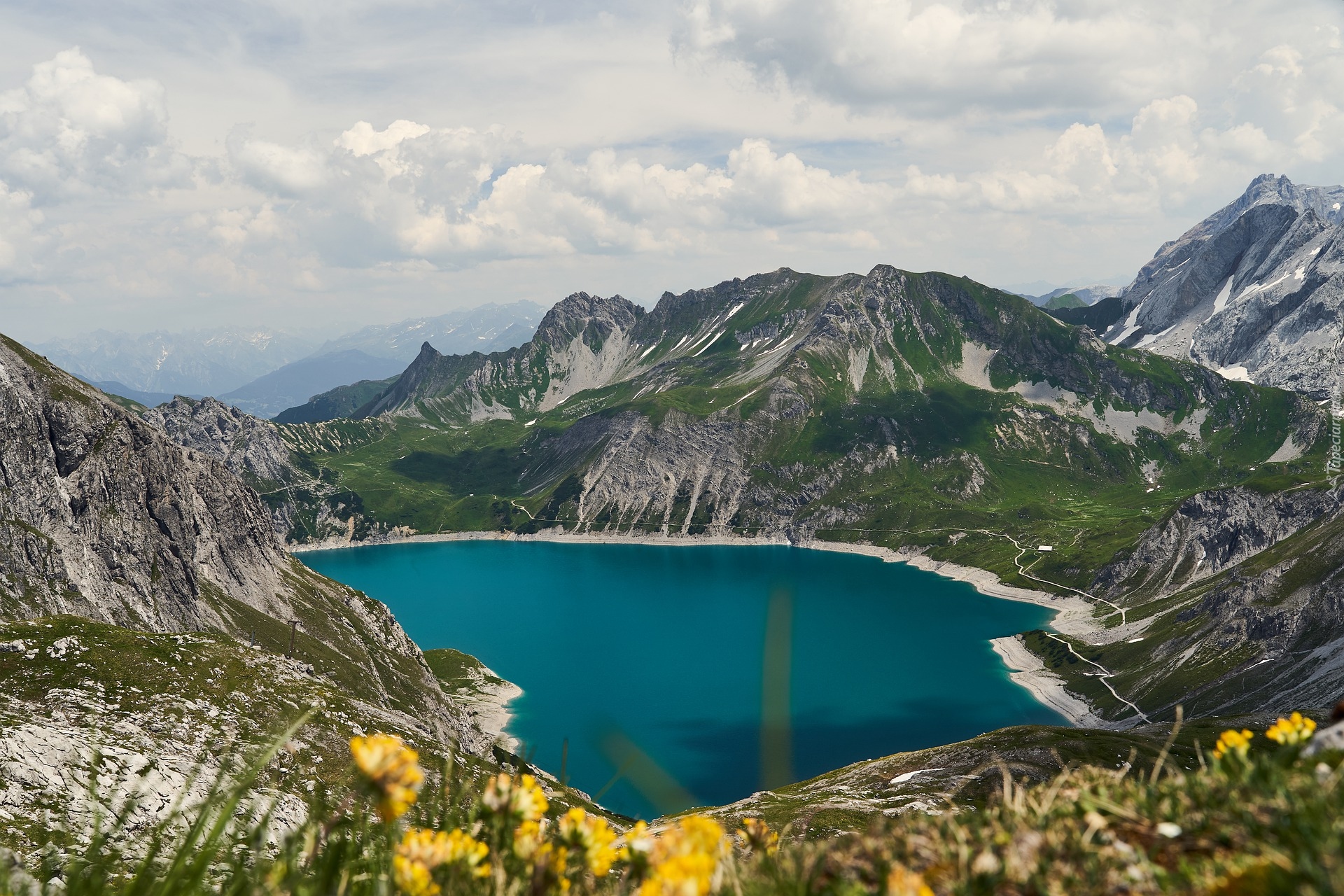 Jezioro Lunersee, Góry, Skały, Chmury, Bludenz, Austria