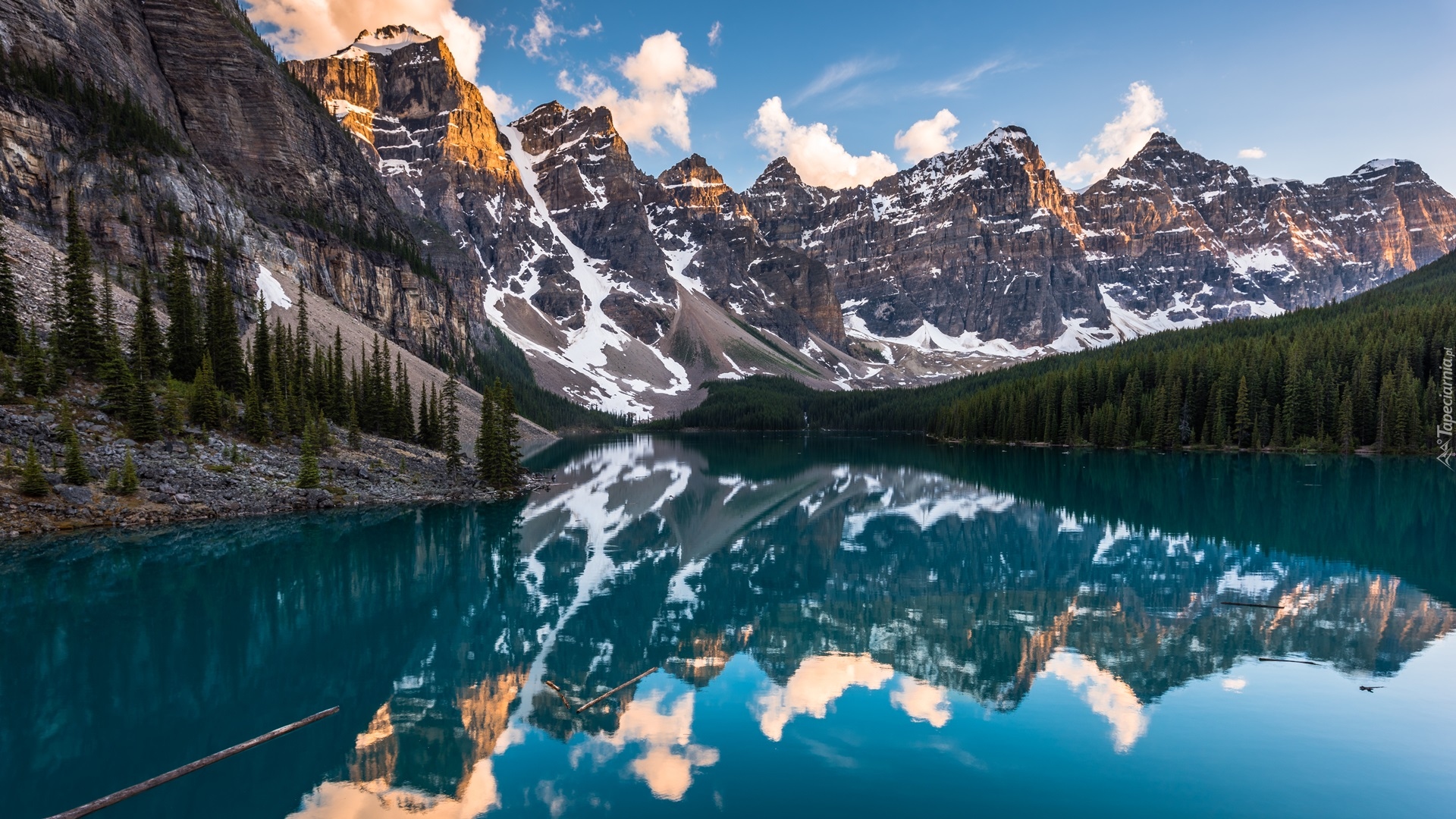 Kanada, Prowincja Alberta, Park Narodowy Banff, Góry, Drzewa, Lasy, Jezioro Moraine