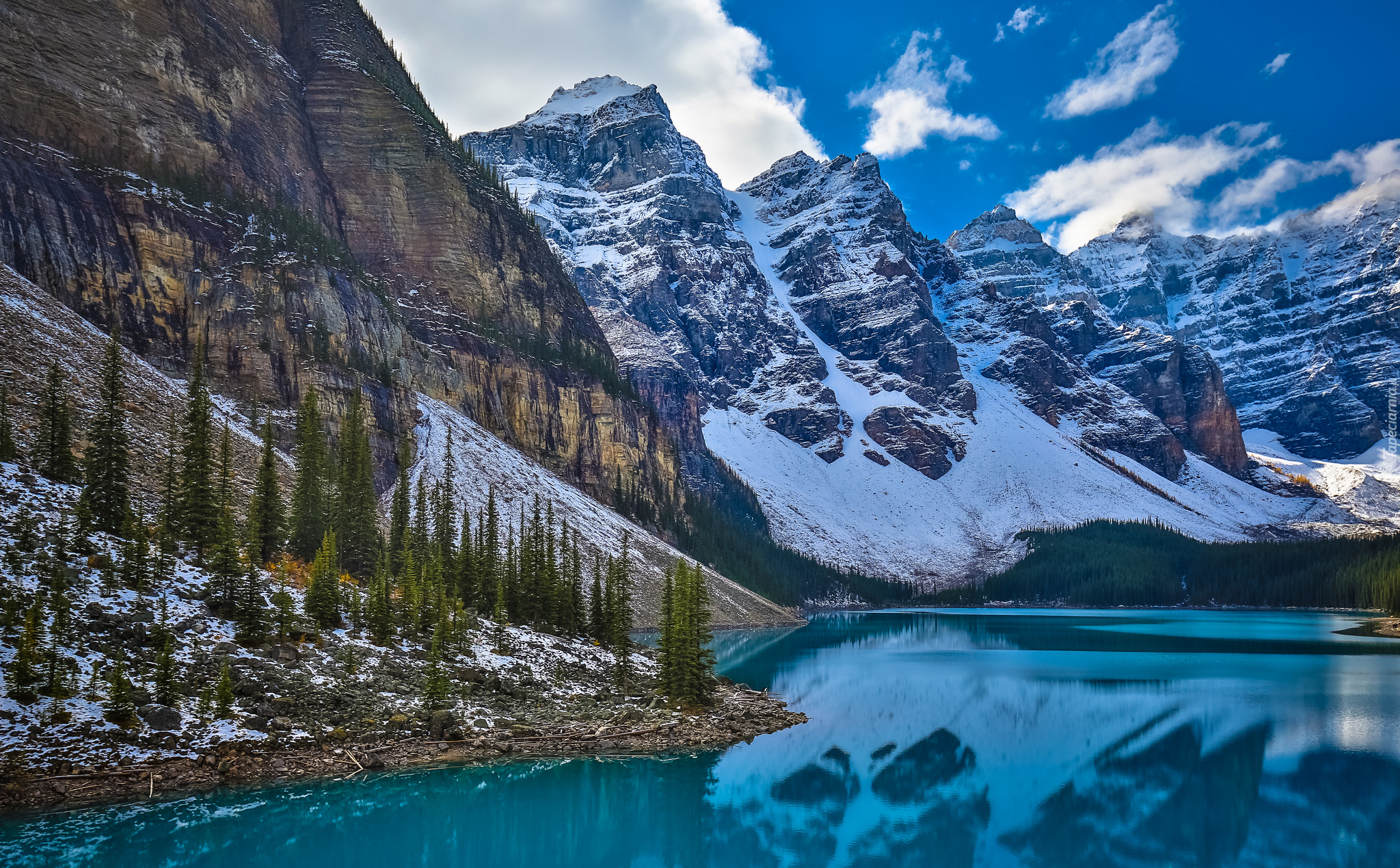 Kanada, Alberta, Park Narodowy Banff, Jezioro Moraine, Dolina Dziesięciu Szczytów, Drzewa, Góry, Chmury