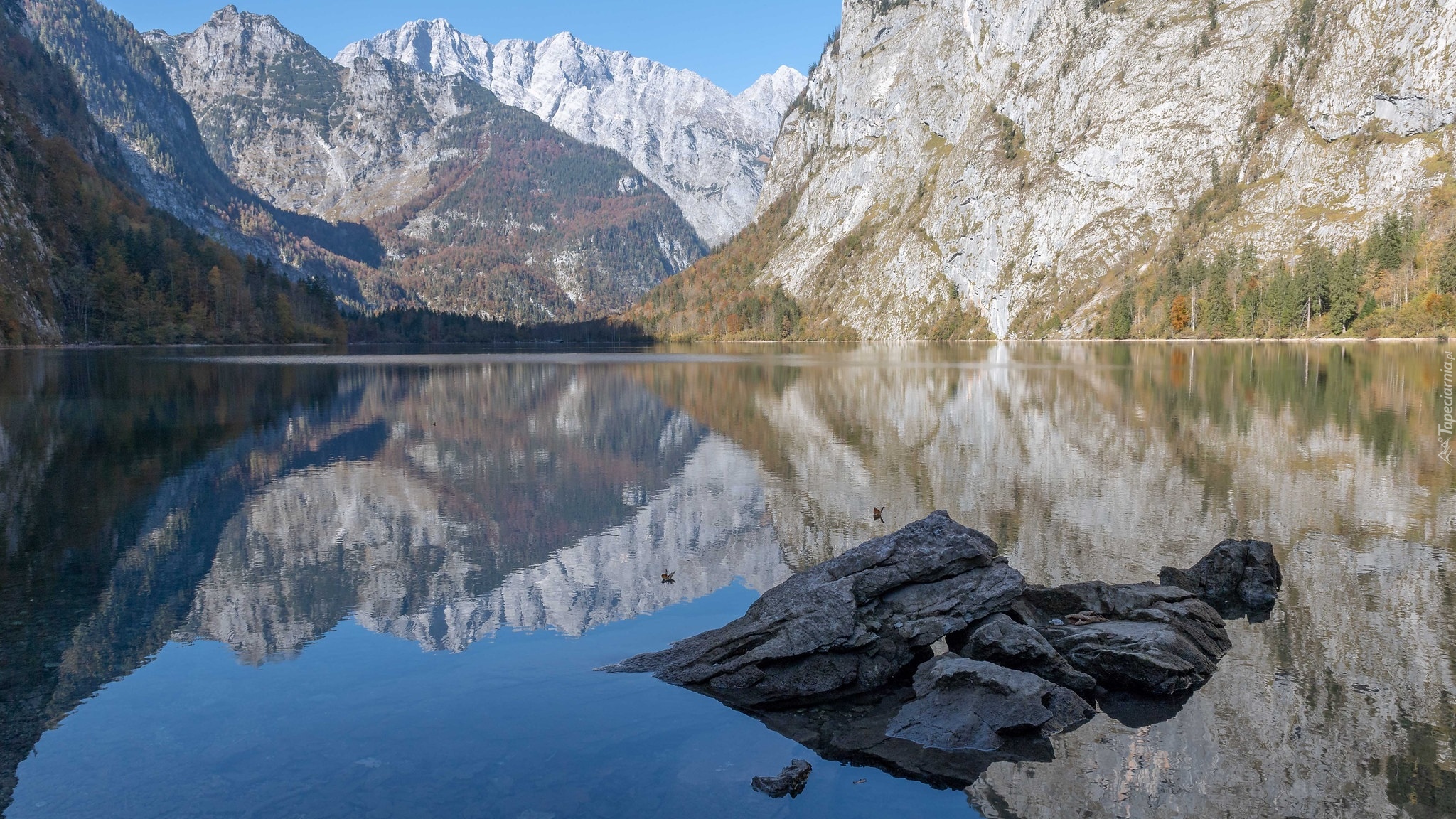 Jezioro Obersee, Góry Alpy, Odbicie, Kamienie, Park Narodowy Berchtesgaden, Bawaria, Niemcy