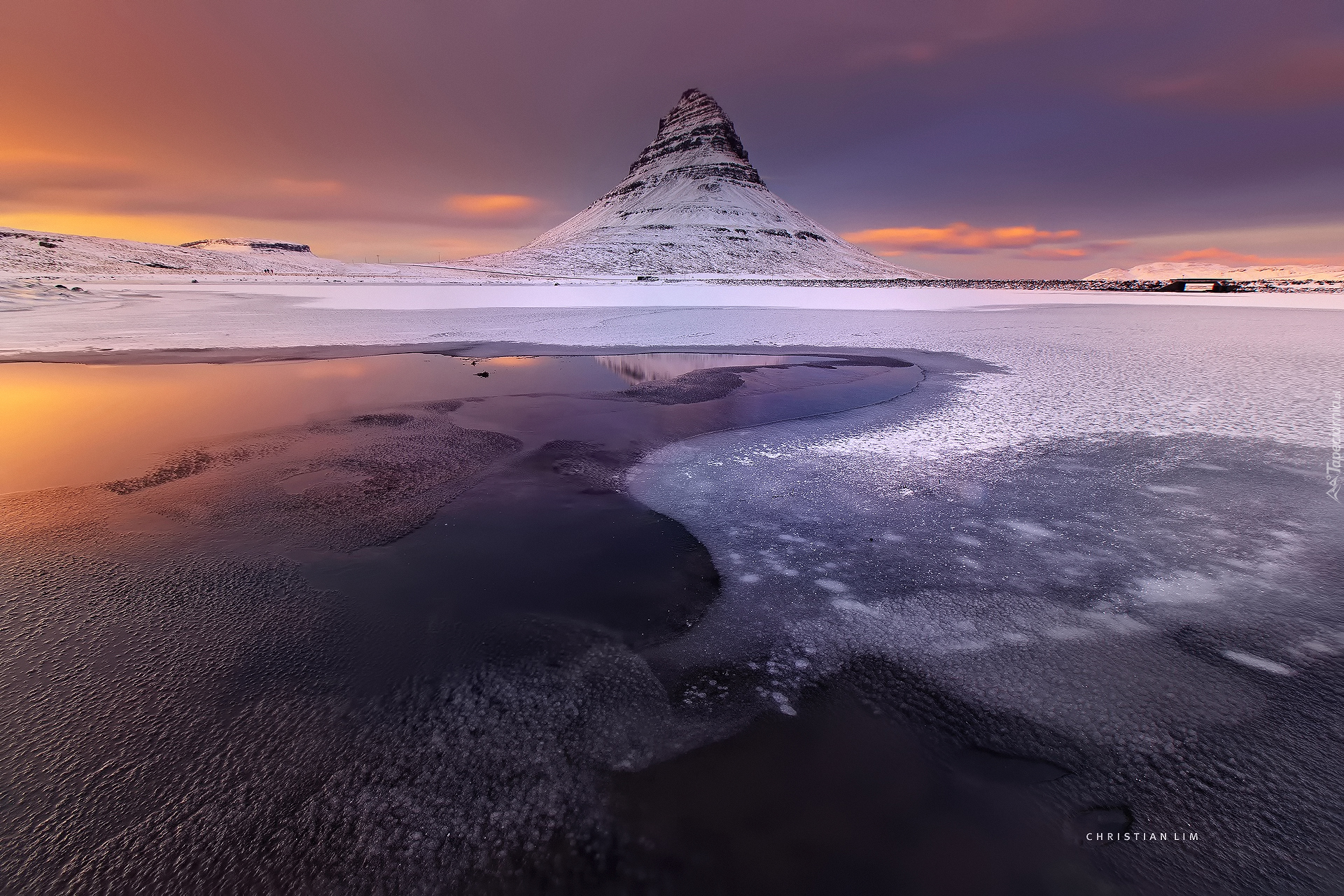 Góra Kirkjufell, Islandia, Zima, Jezioro