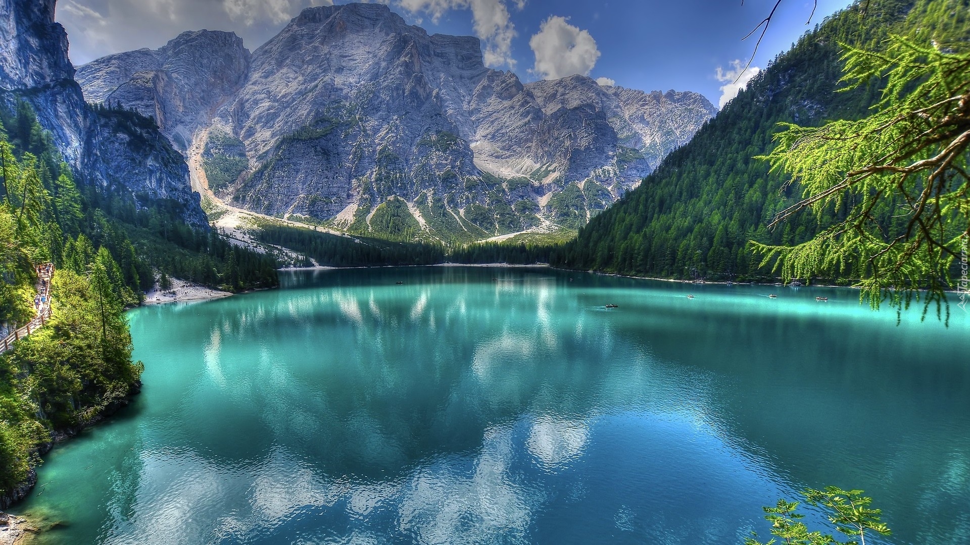 Góry, Dolomity, Jezioro, Pragser Wildsee, Lago di Braies, Drzewa, Włochy