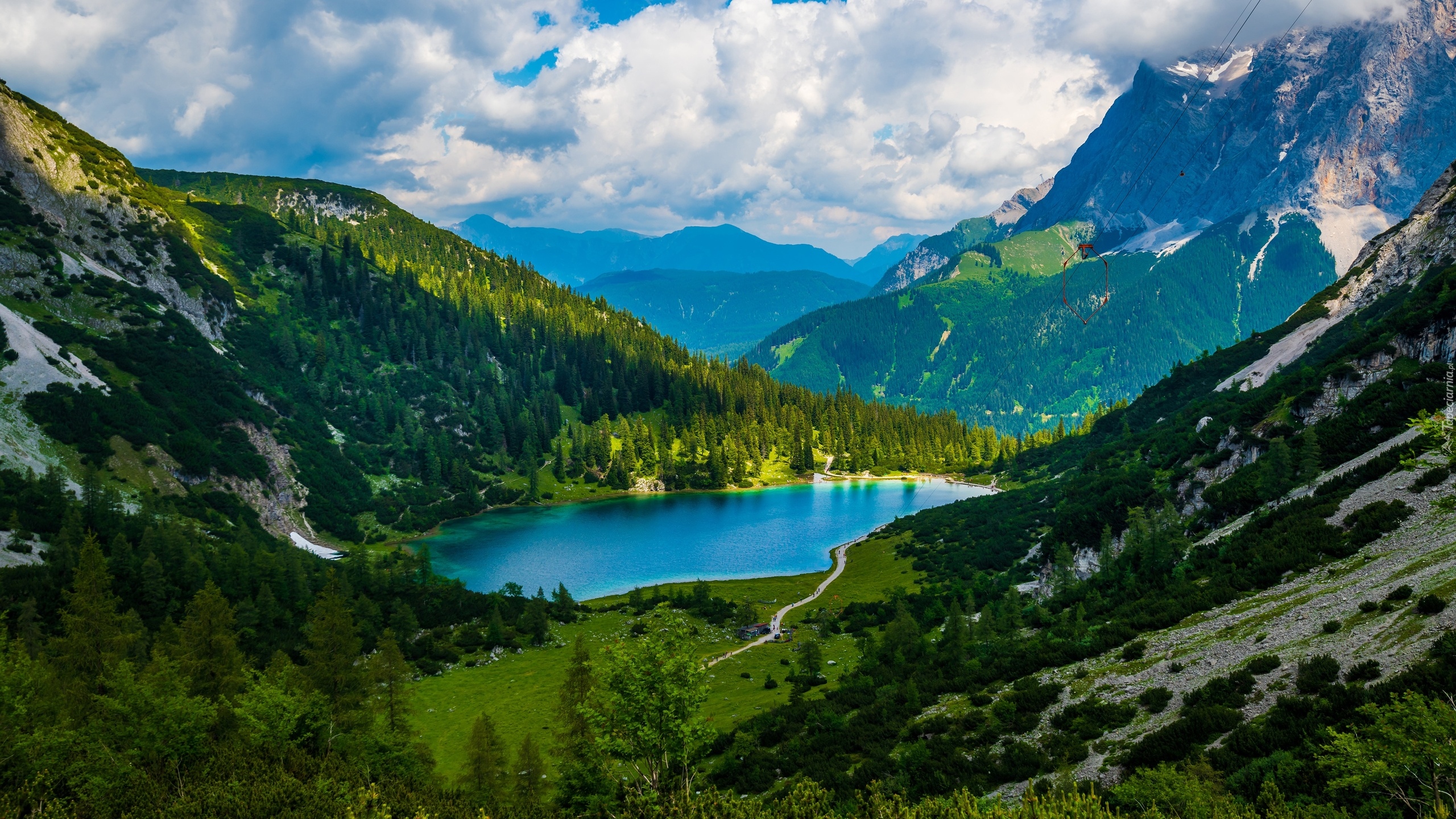 Góry, Alpy, Jezioro, Seebensee, Lasy, Drzewa, Chmury, Zieleń, Tyrol, Austria