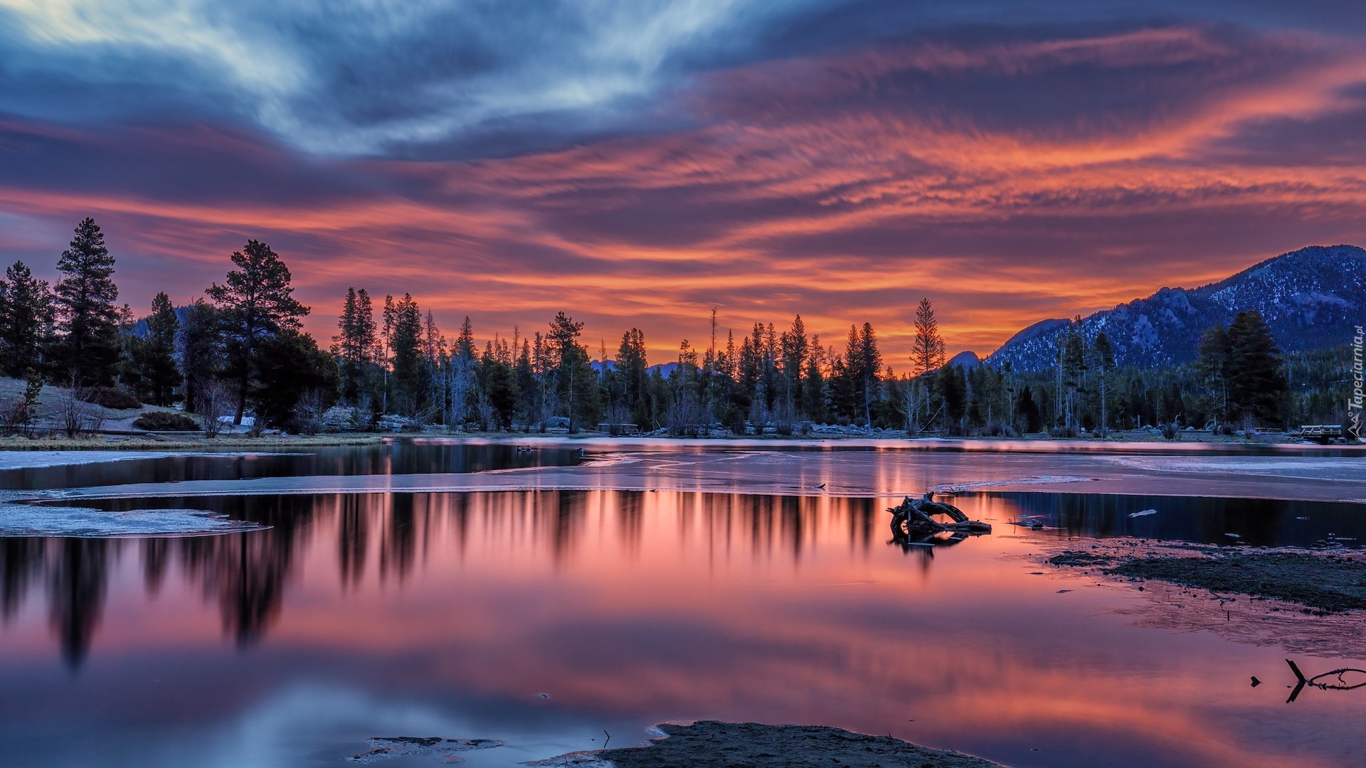 Góry, Jezioro, Sprague Lake, Wschód słońca, Park Narodowy Gór Skalistych, Kolorado, Stany Zjednoczone