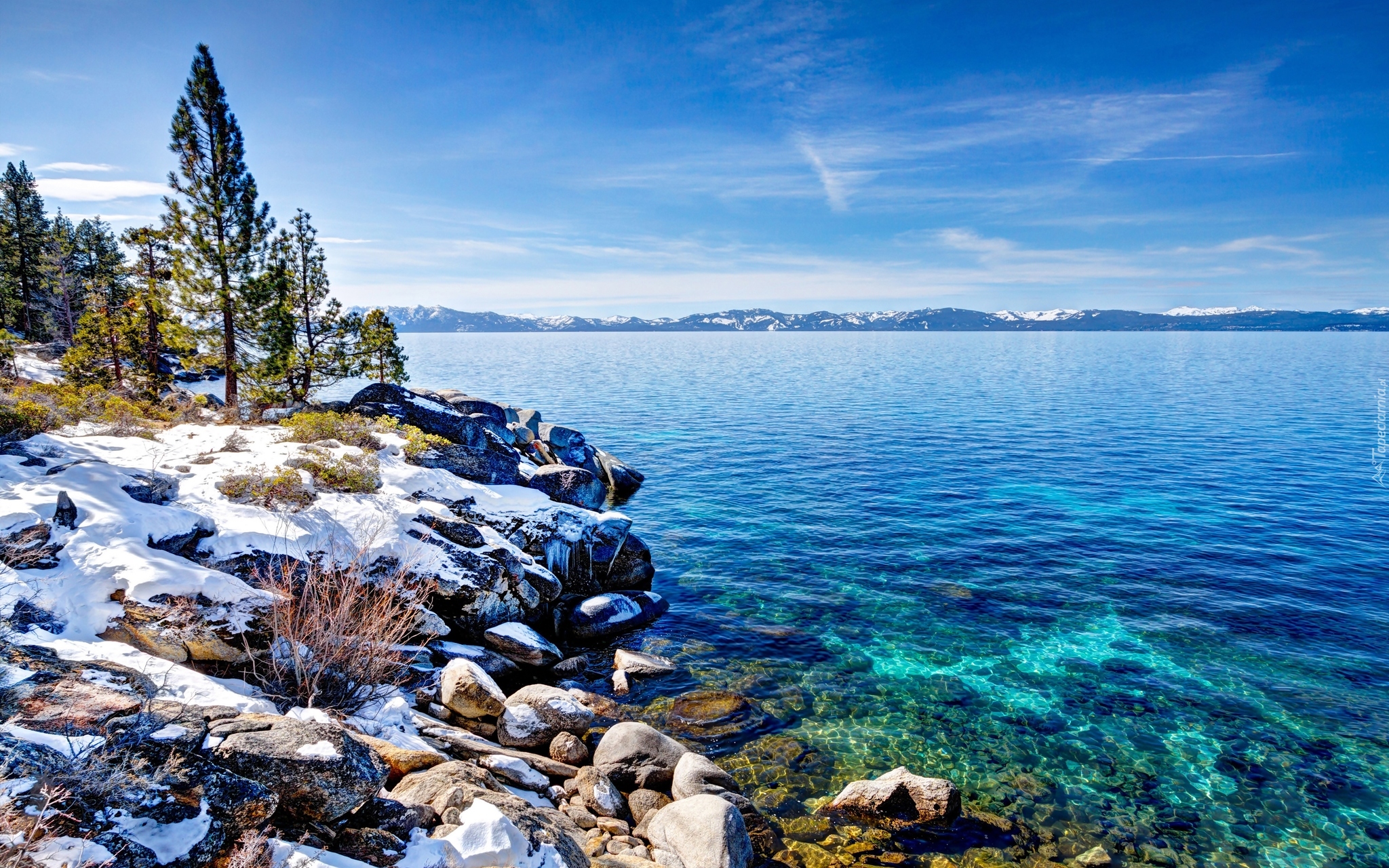 Stany Zjednoczone, Stan Kalifornia, Park stanowy Emerald Bay, Góry, Jezioro Tahoe, Zima