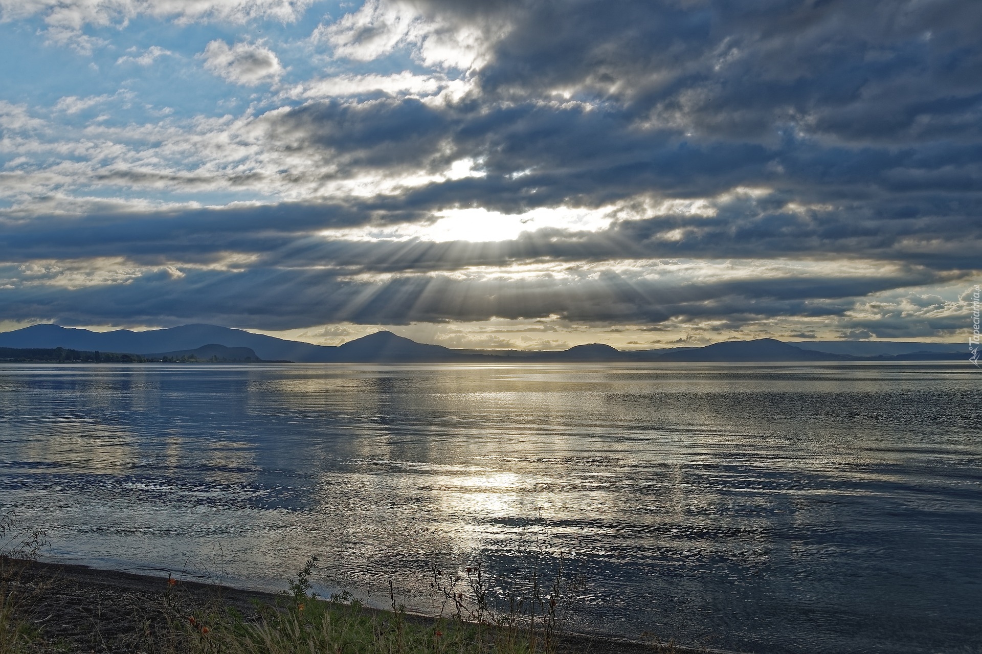 Nowa Zelandia, Jezioro Taupo, Niebo