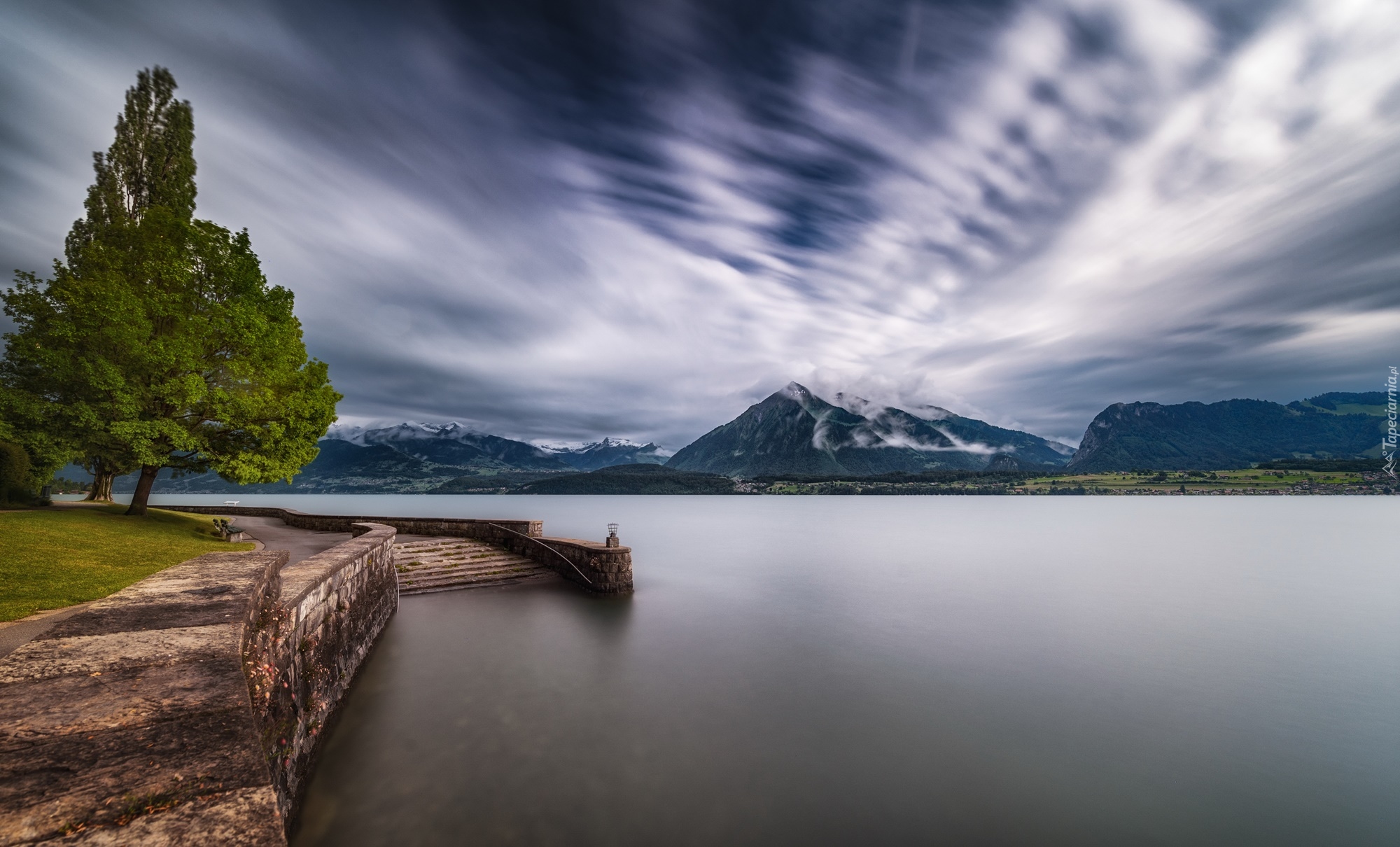 Jezioro Thunersee, Góry, Drzewa, Chmury, Zejście, Schody, Kanton Berno, Szwajcaria