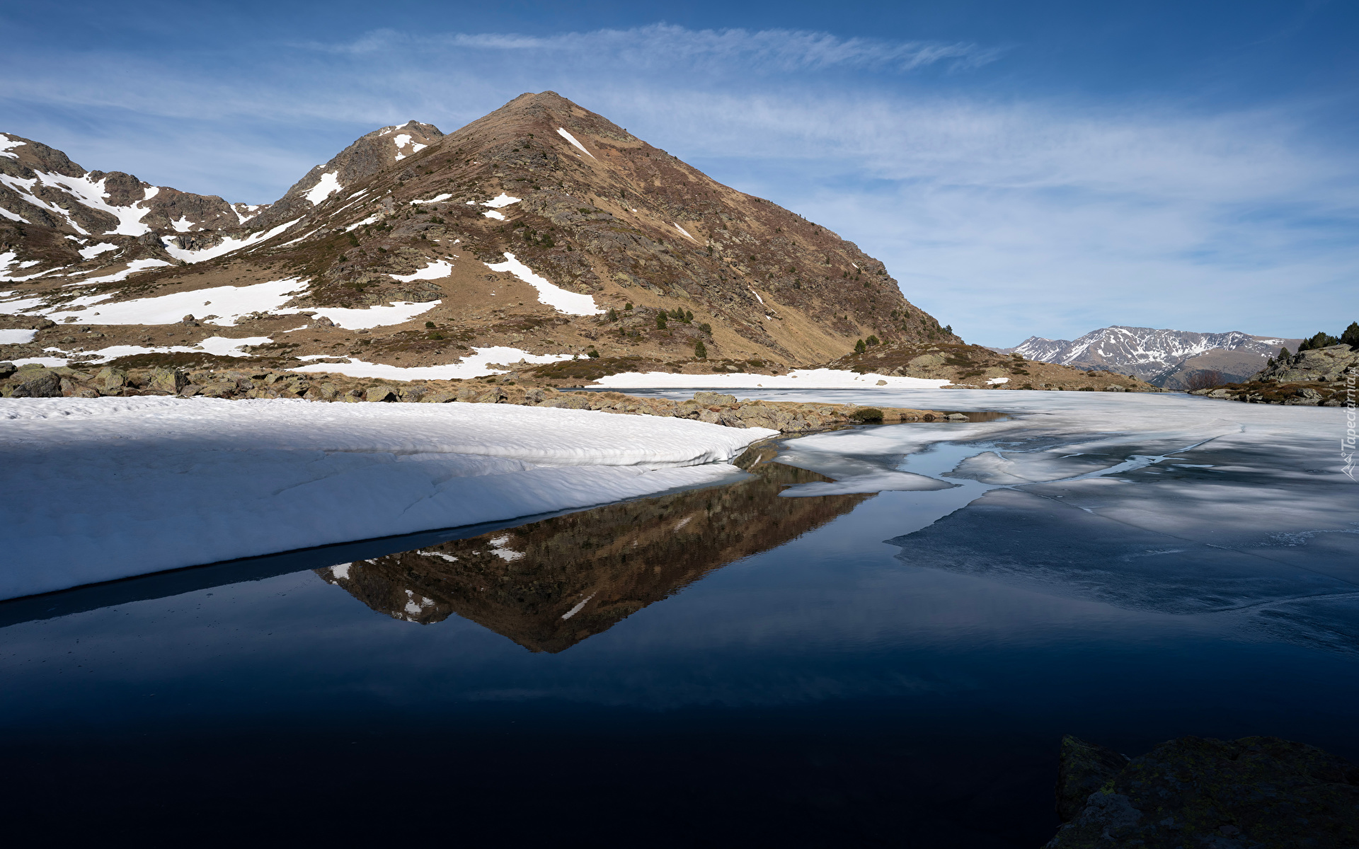 Andora, Ordino, Góry, Jezioro Tristaina, Lód, Śnieg, Niebo