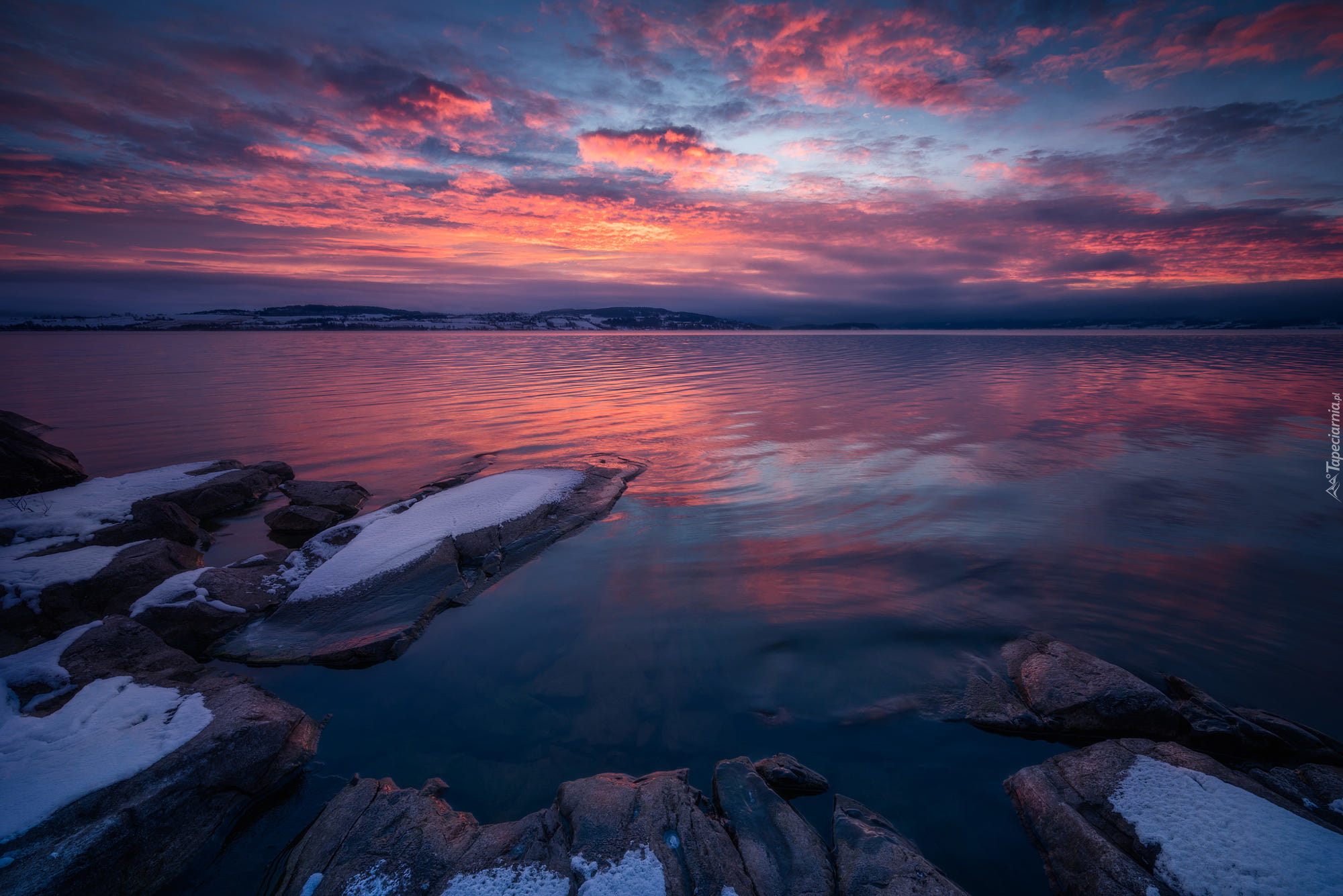 Norwegia, Jezioro Tyrifjorden, Kamienie, Zima, Śnieg, Chmury, Wschód słońca