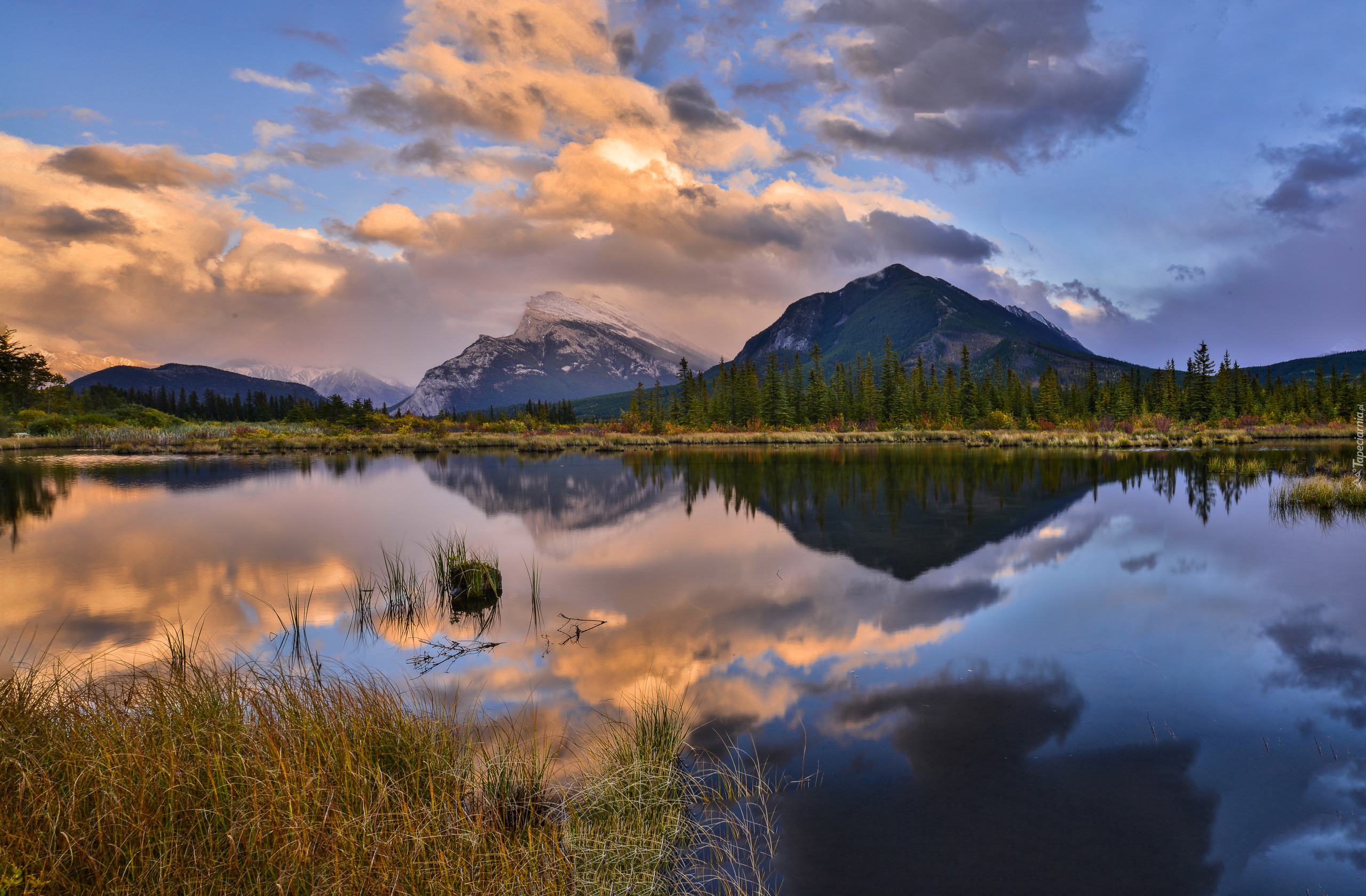 Kanada, Park Narodowy Banff, Chmury, Góry, Jezioro Vermilion