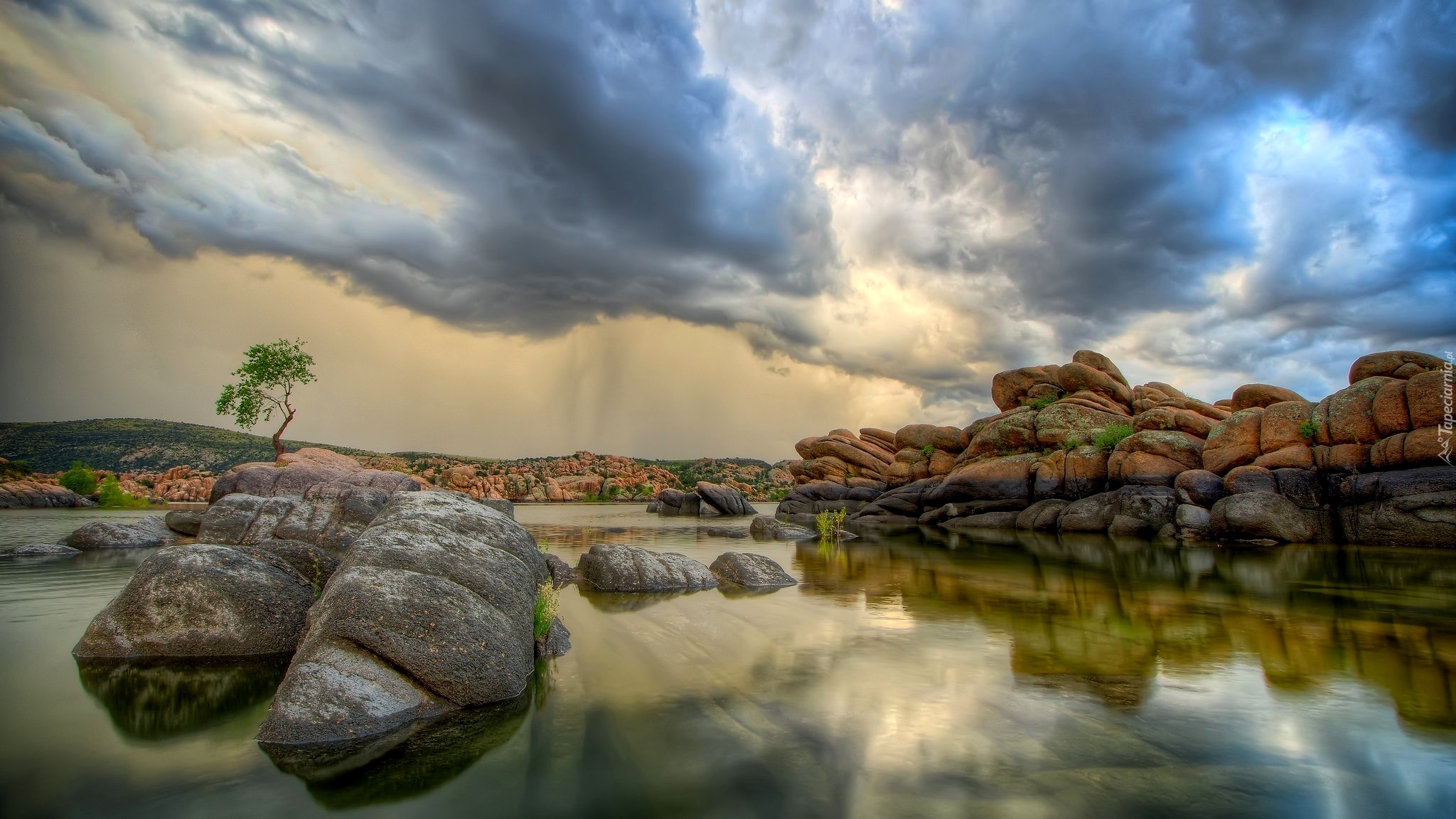 Stany Zjednoczone, Stan Arizona, Prescott, Jezioro Watson Lake, Chmury, Brzeg, Kamienie