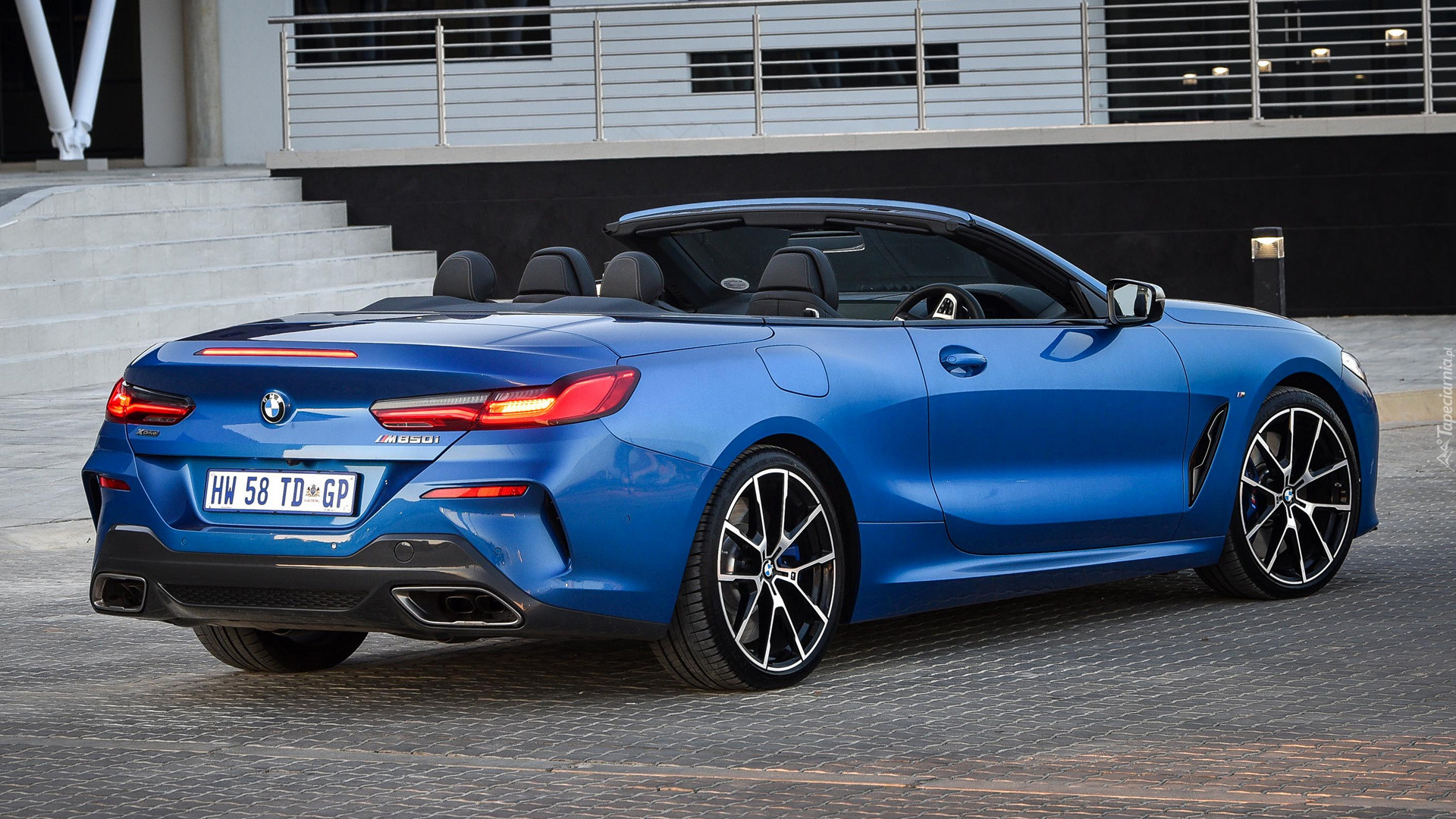 Kabriolet, BMW M850i