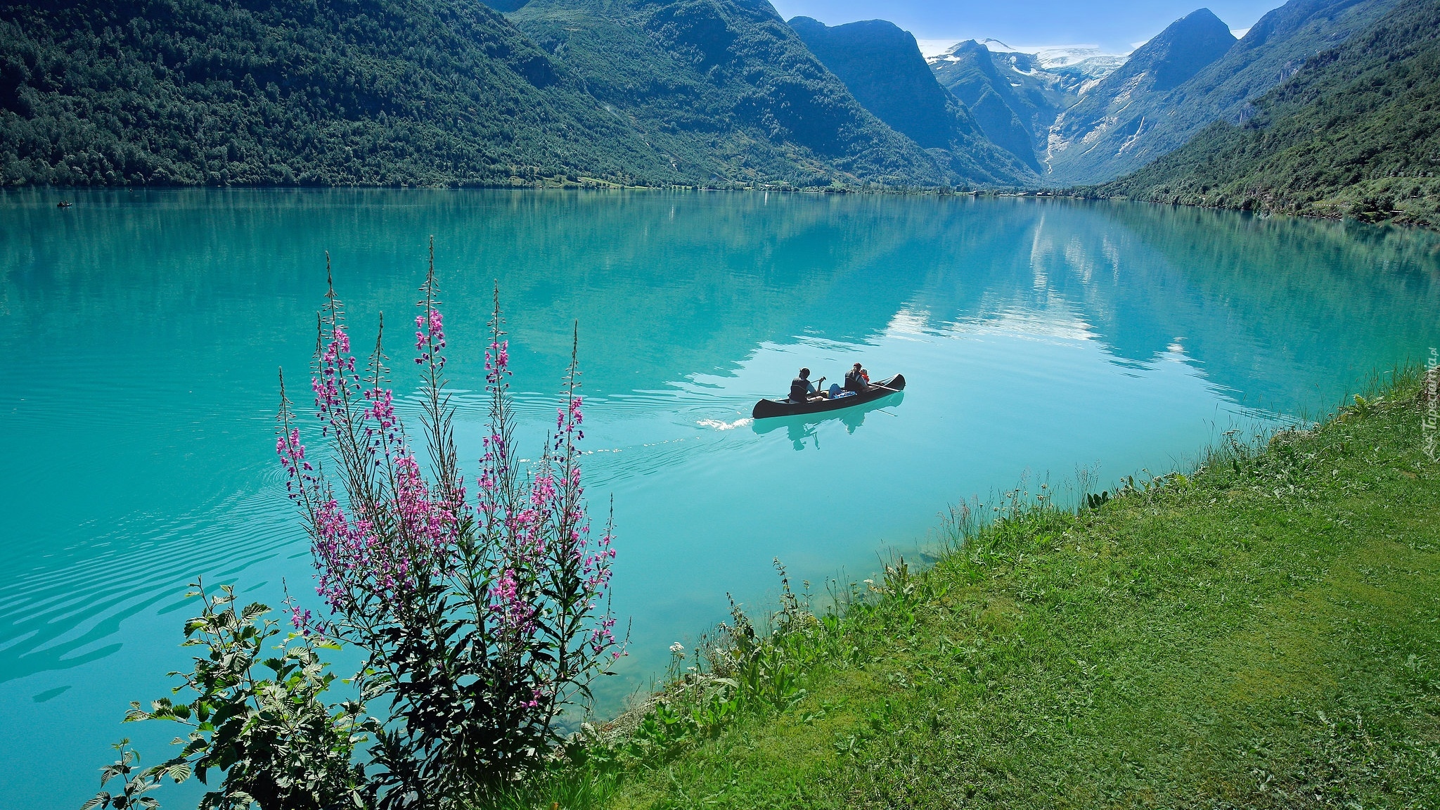 Norwegia, Prowincja Vestland, Olden, Góry, Rzeka Oldeelva, Kajak