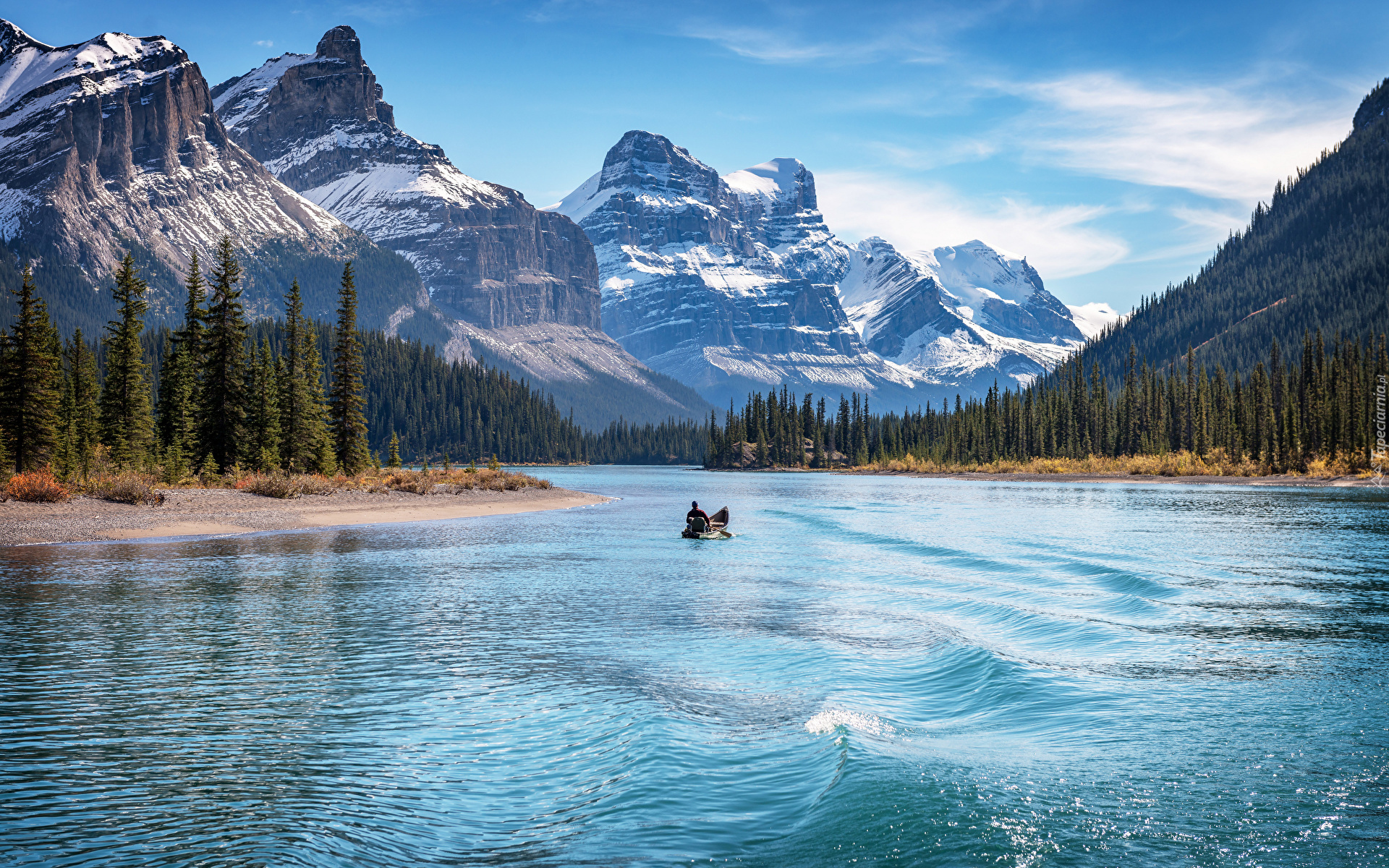 Park Narodowy Jasper, Jezioro, Lake Maligne, Kajak, Człowiek, Góry, Drzewa, Lasy, Chmury, Alberta, Kanada