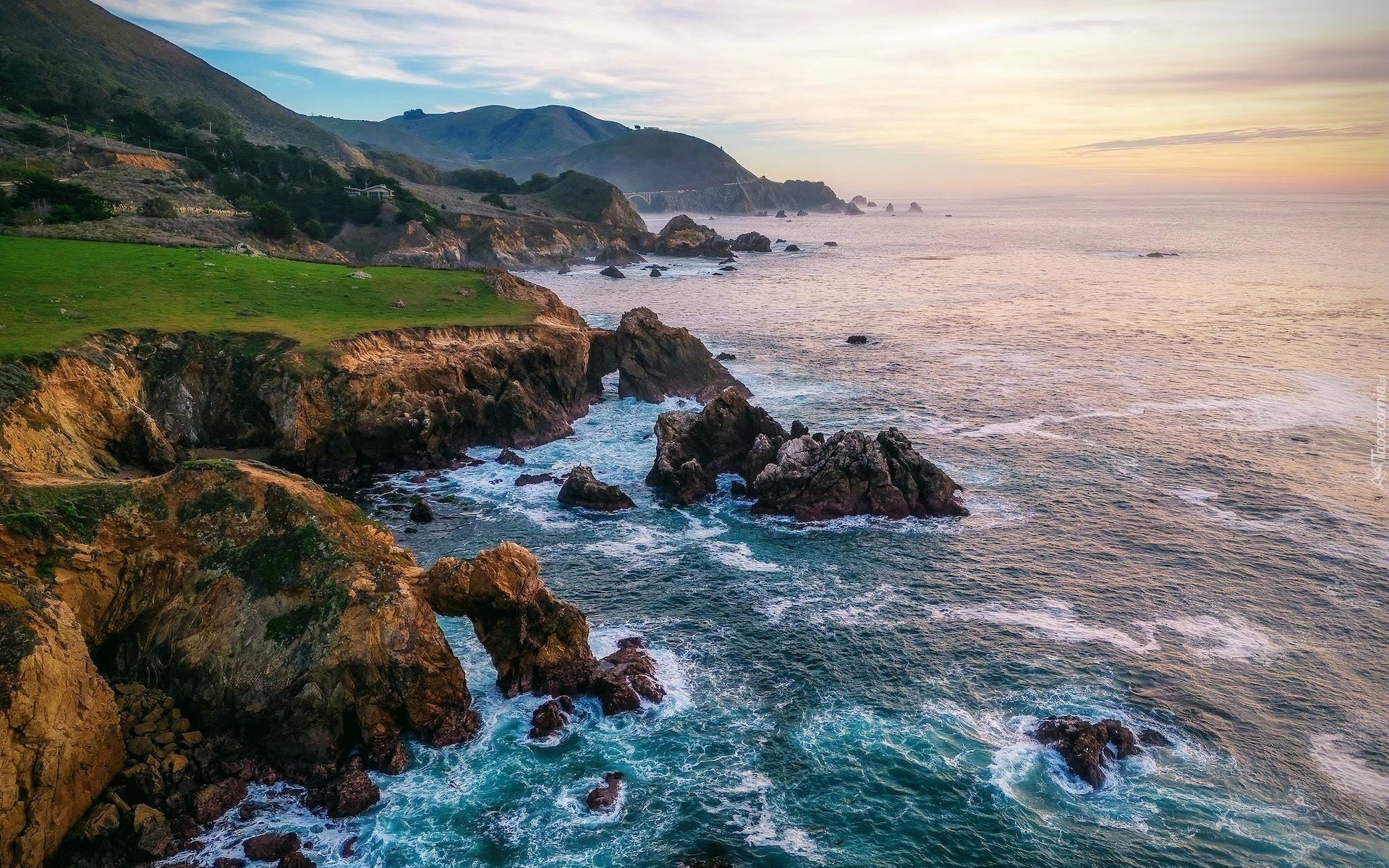 Stany Zjednoczone, Kalifornia, Morze, Fale, Wybrzeże, Big Sur, Skały, Zachód słońca