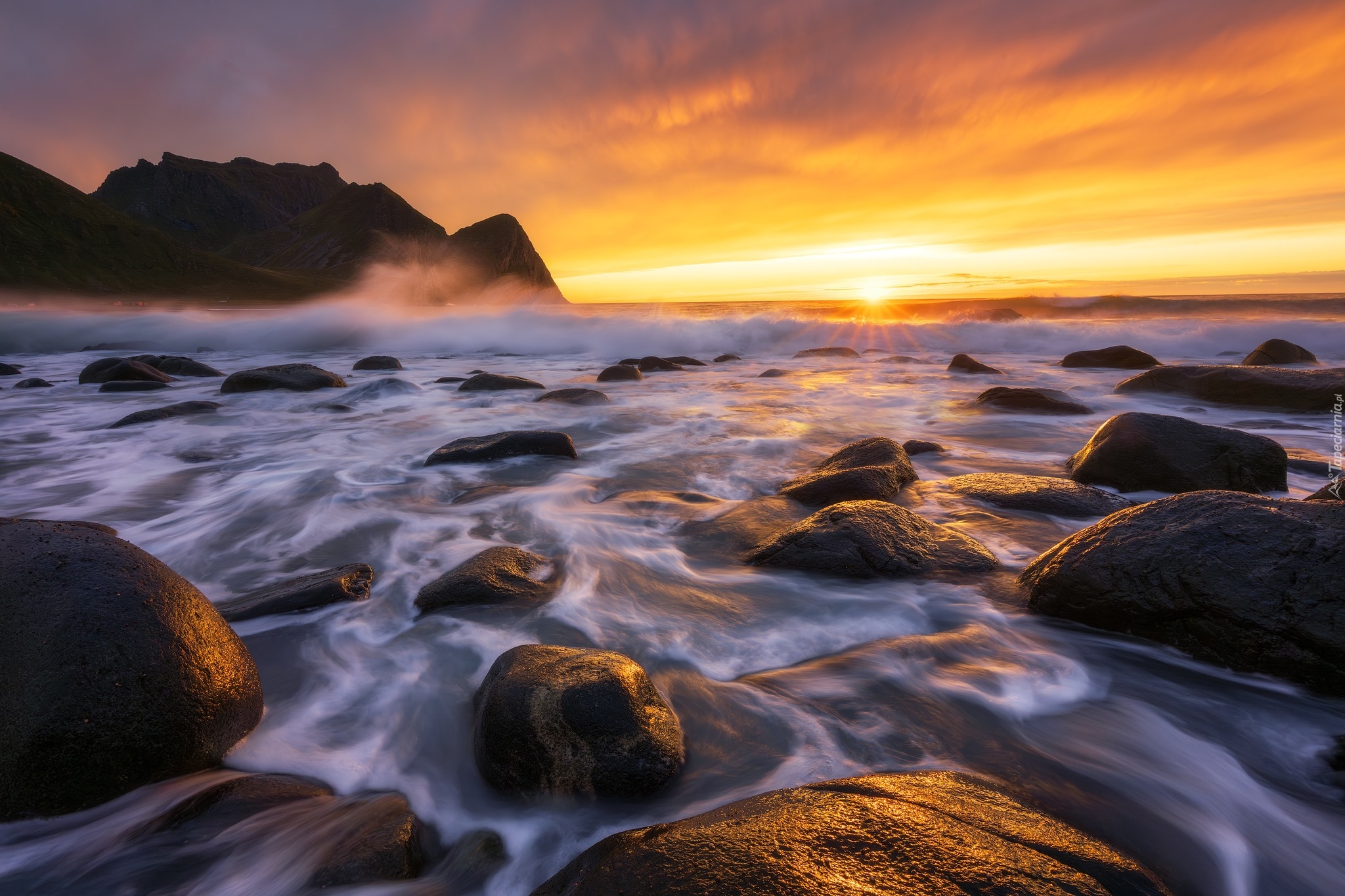 Morze, Góry, Kamienie, Zachód słońca