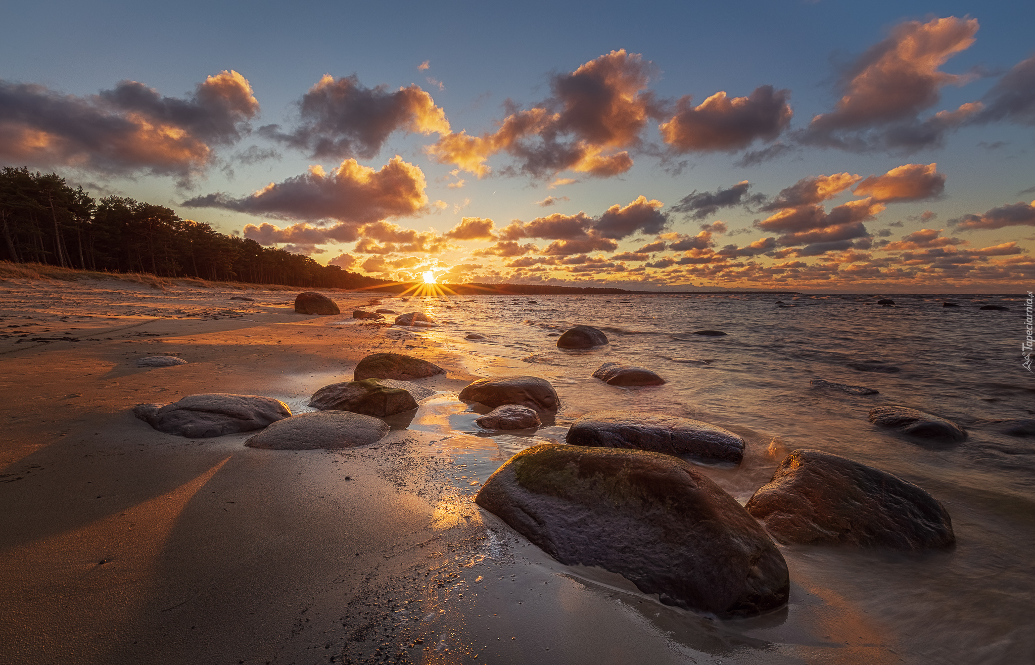 Morze, Kamienie, Plaża, Wschód słońca