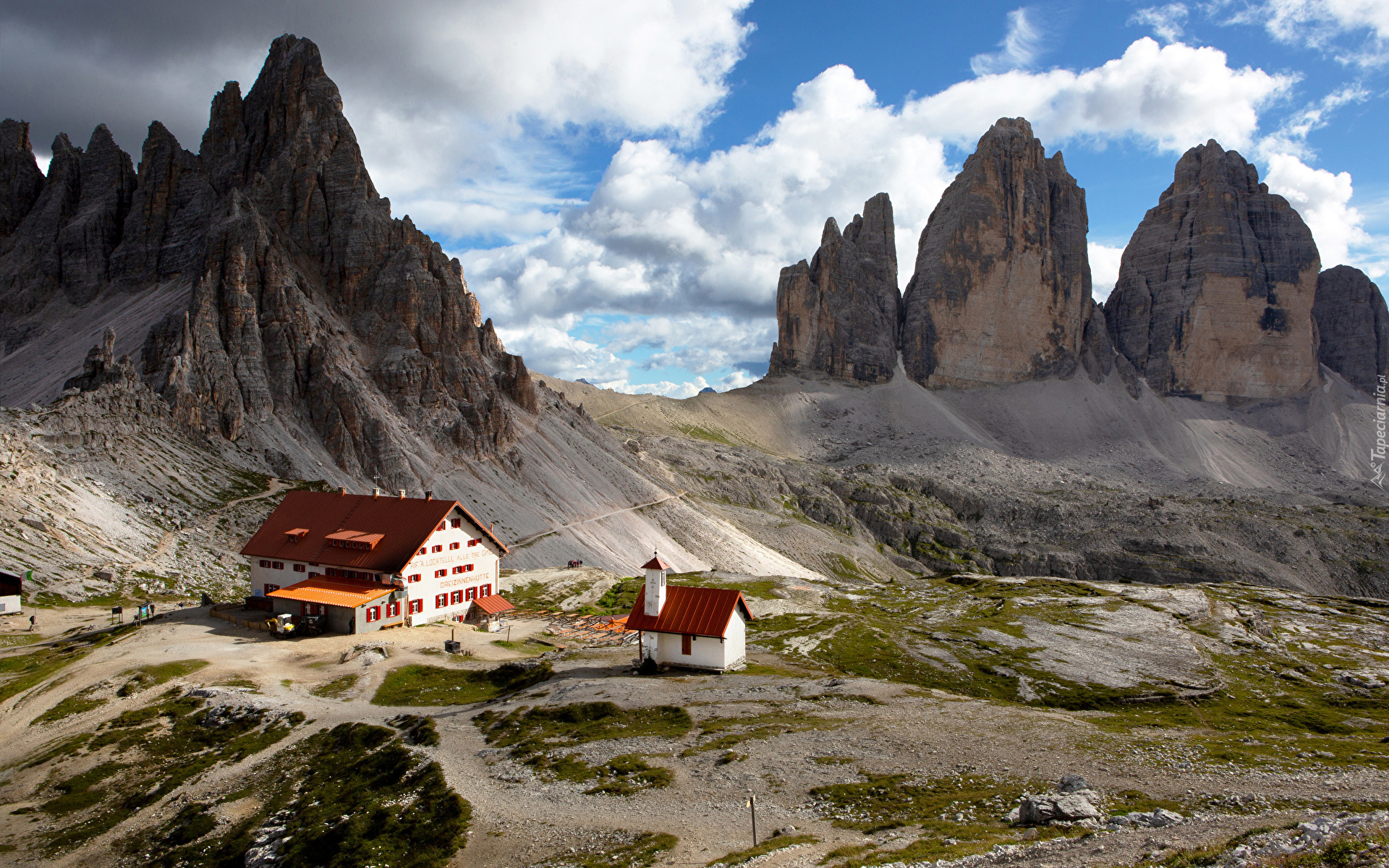 Włochy, Góry, Tre Cime di Lavaredo, Dolomity, Schronisko Auronzo, Kaplica