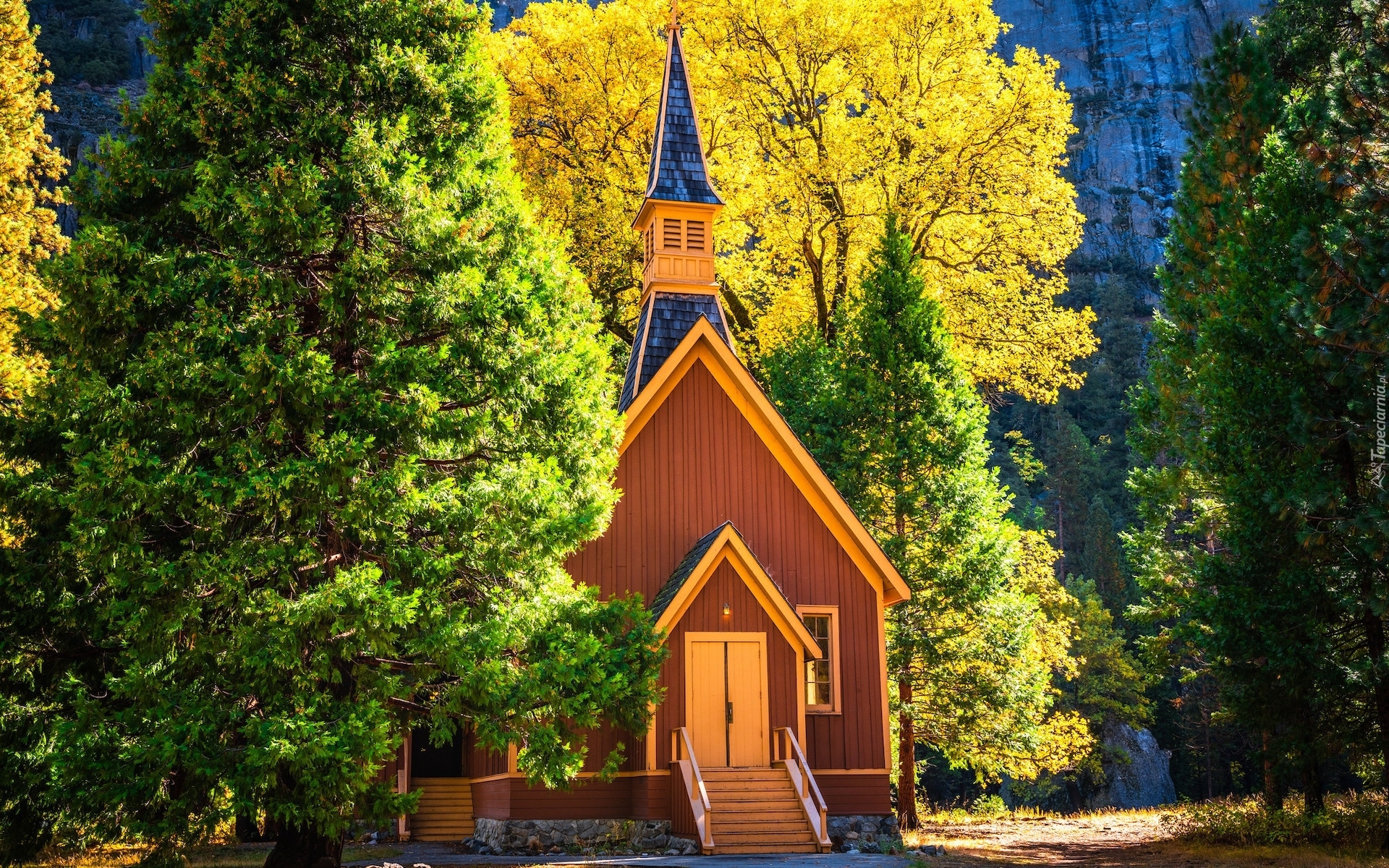 Stany Zjednoczone, Kalifornia, Park Narodowy Yosemite, Kościół, Kaplica, Drzewa, Jesień