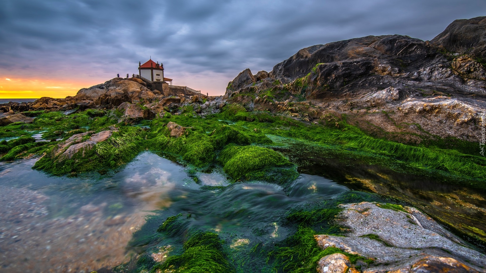 Portugalia, Miramar, Kapliczka, Kościół, Capela do Senhor da Pedra, Skały